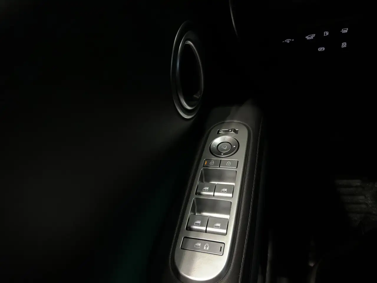 Hyundai PALISADE Hybrid снимка Hyundai PALISADE Hybrid