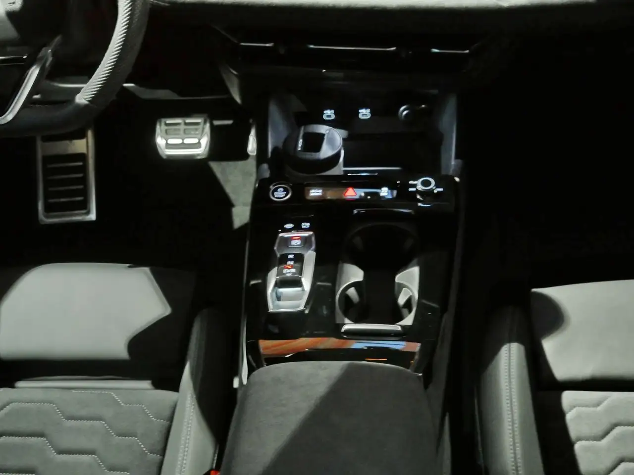 Audi A6 e-tron performance SLINE*MATRIX*OLED*AH 7
