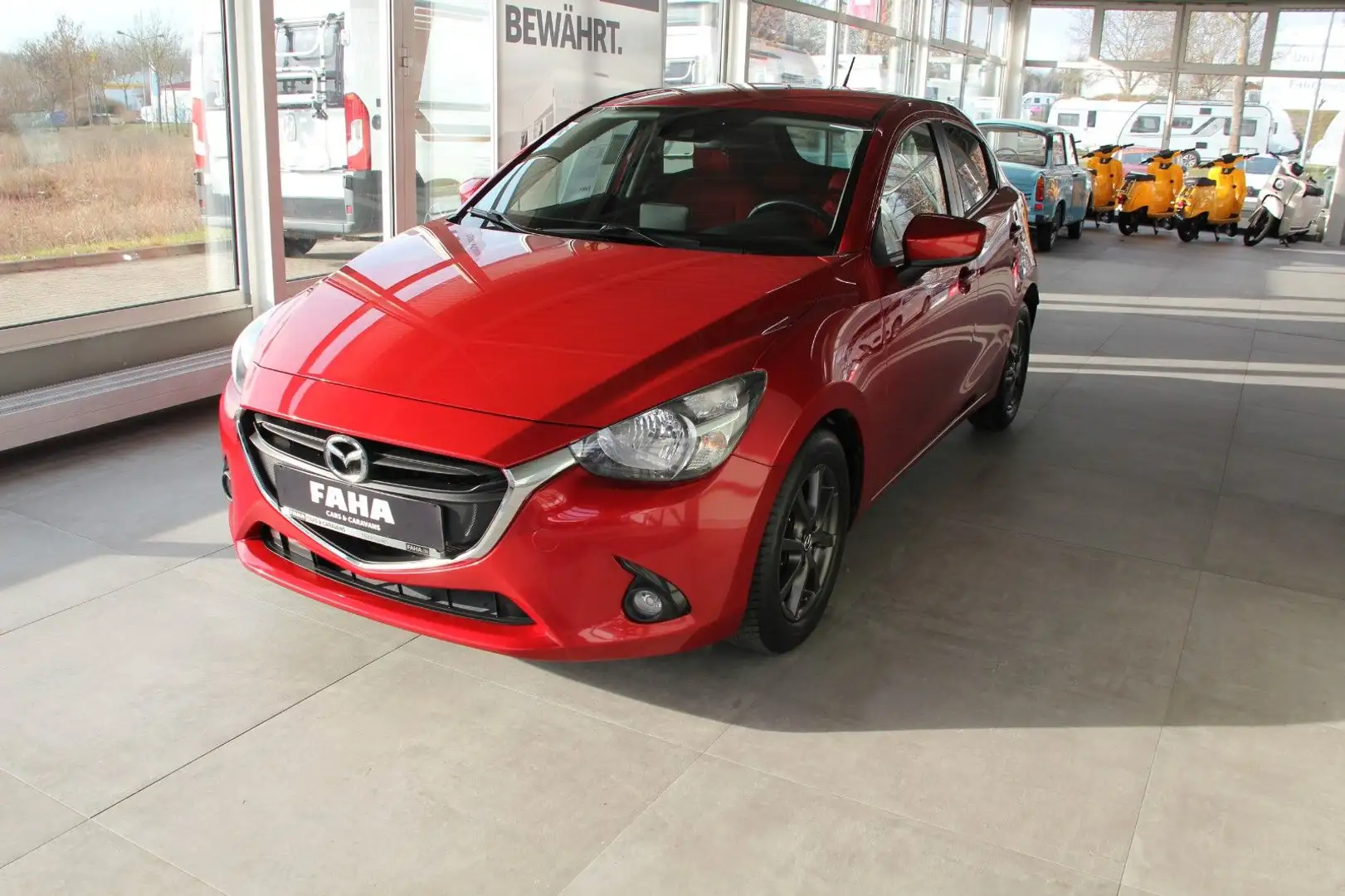 Mazda 2 1.5 Skyactiv-G Red Edition Rouge - 1