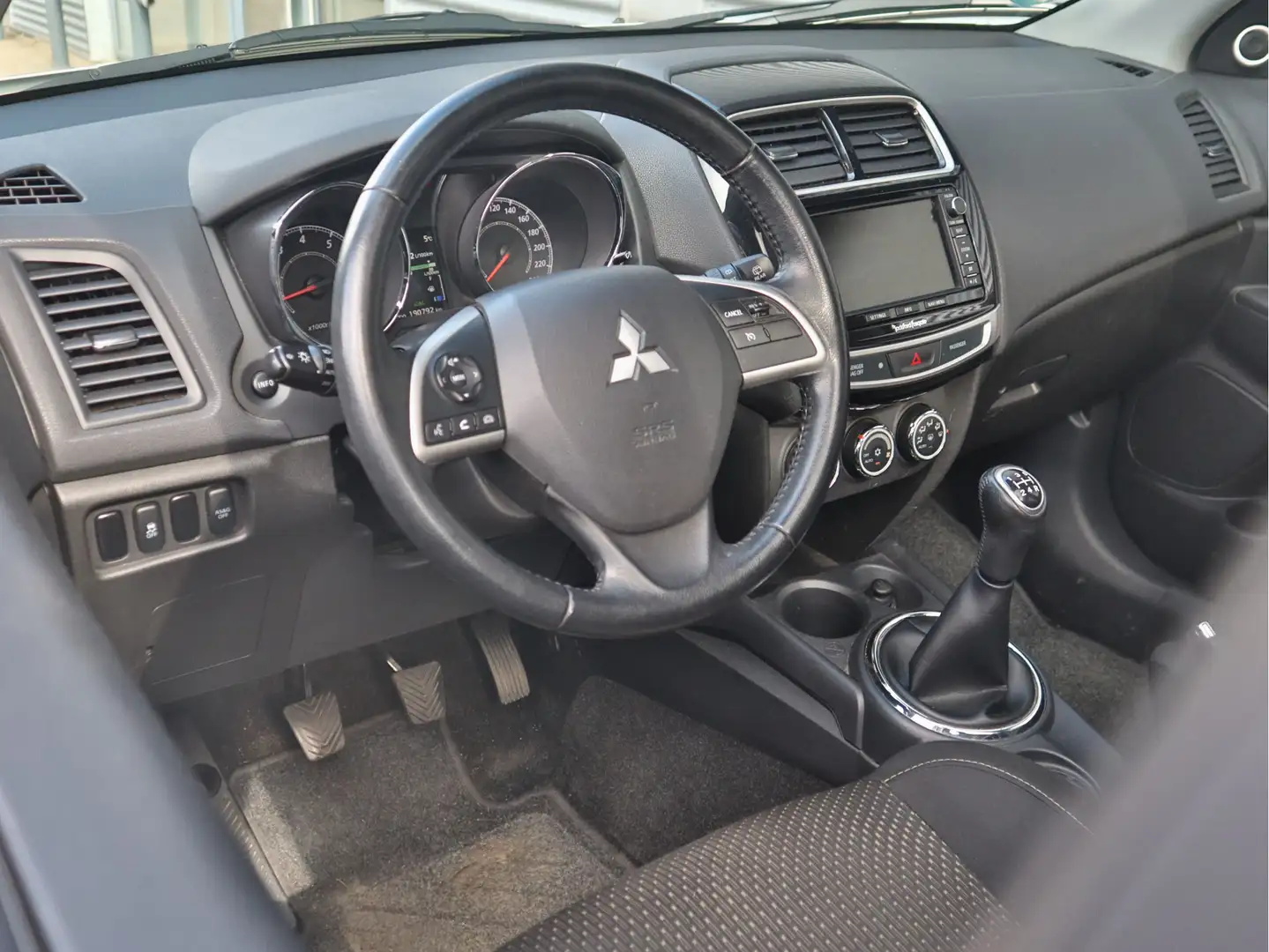 Mitsubishi ASX 1.6 Cleartec Intense+ Navi+BT+Camera Cr.Control Pa Wit - 2