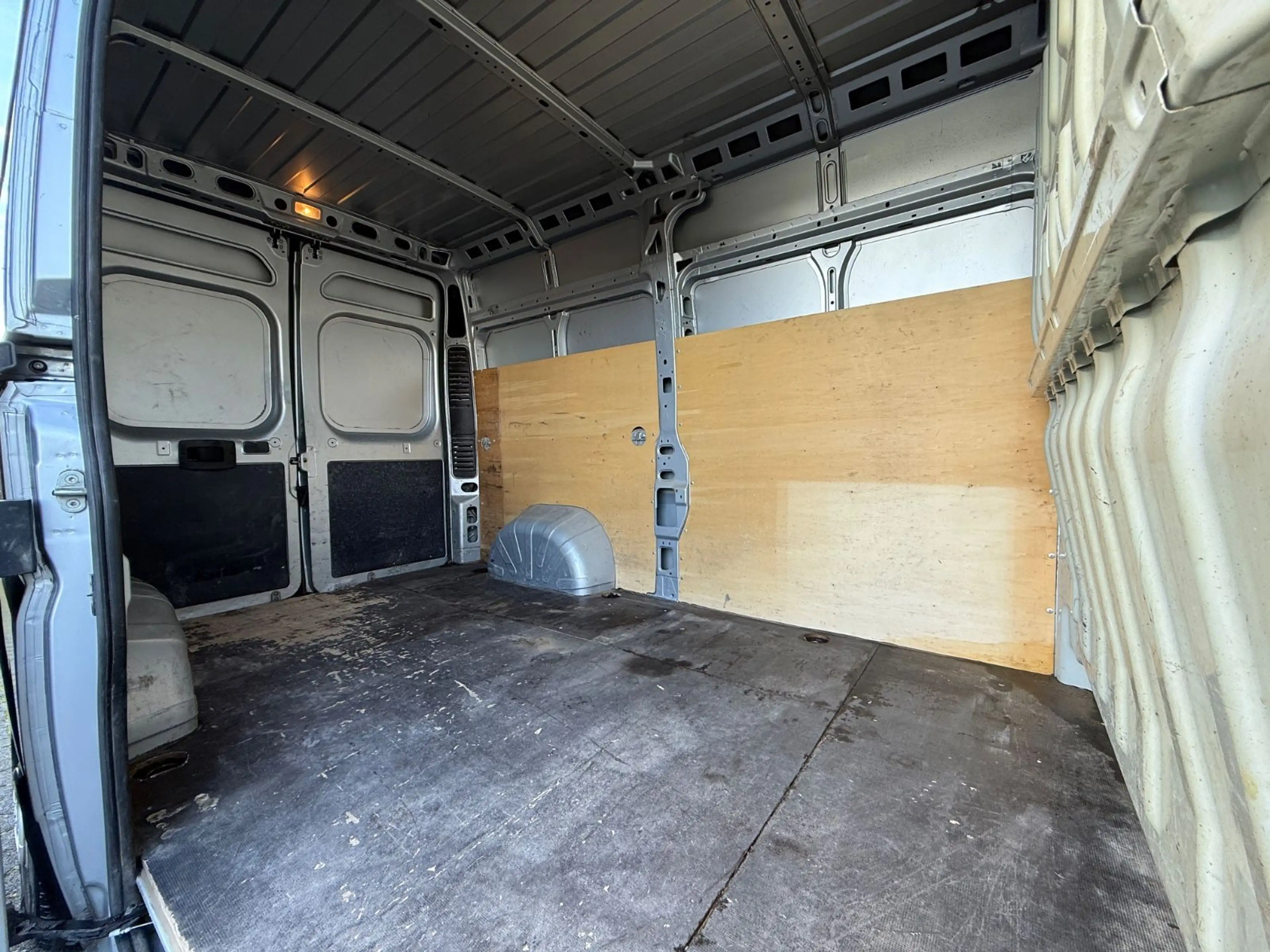 Peugeot Boxer 2.0 Blue-HDi 333 L2H2 *KLIMA*MWST AUSWEISB — photo 22
