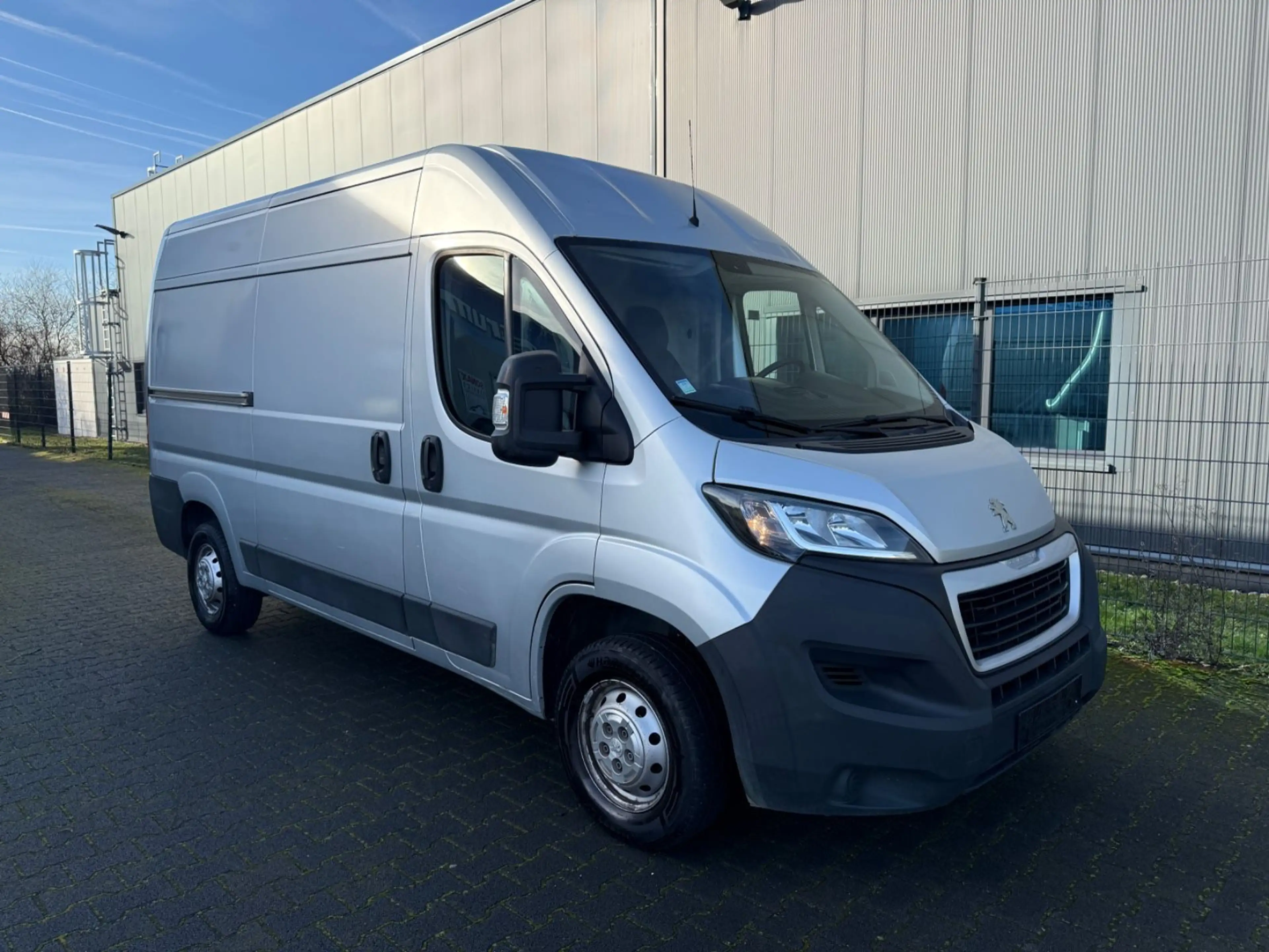 Peugeot Boxer 2.0 Blue-HDi 333 L2H2 *KLIMA*MWST AUSWEISB — photo 3