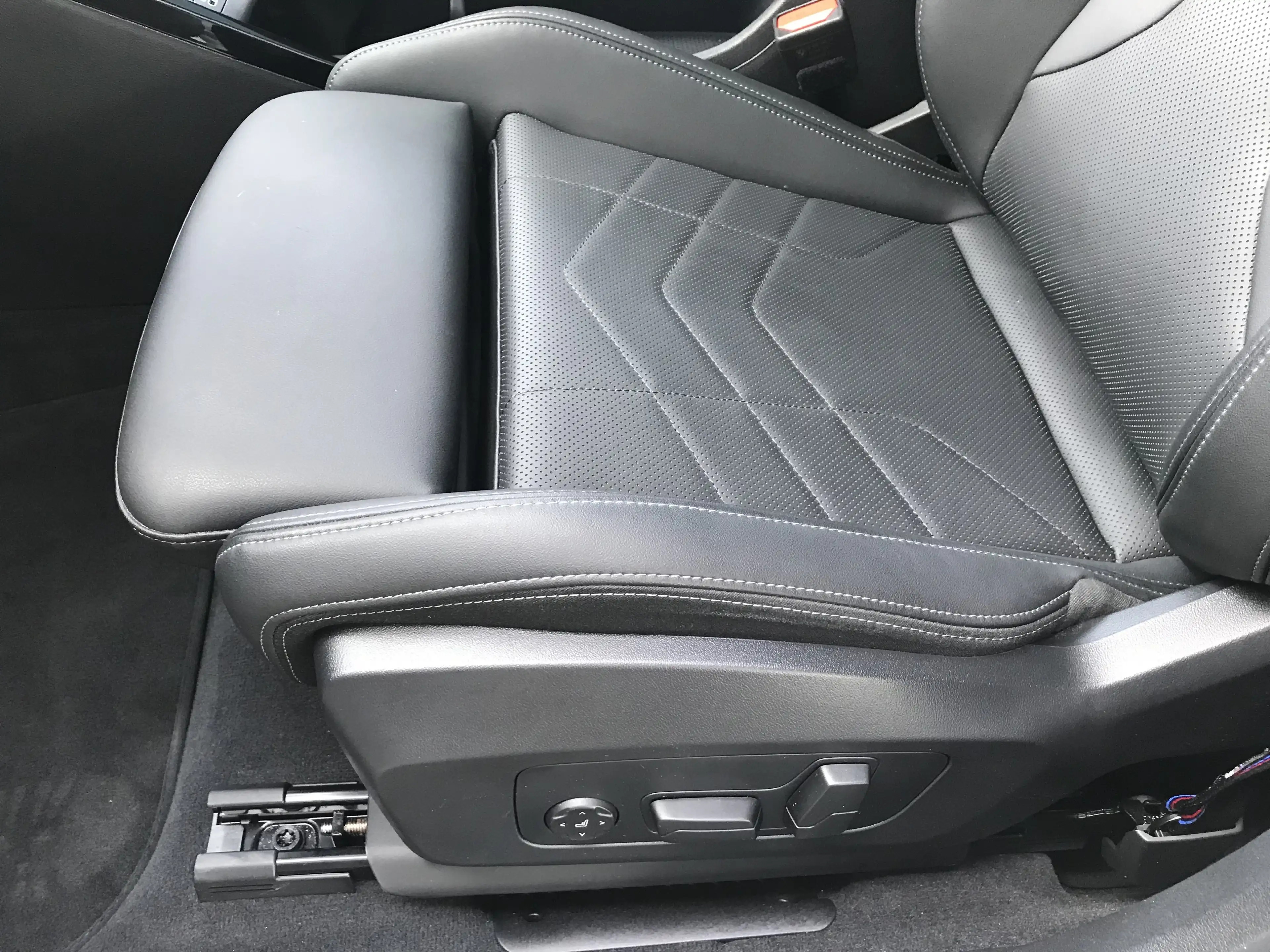 BMW X2 xDrive20d M Sportpaket Head-Up HK HiFi DAB — photo 7