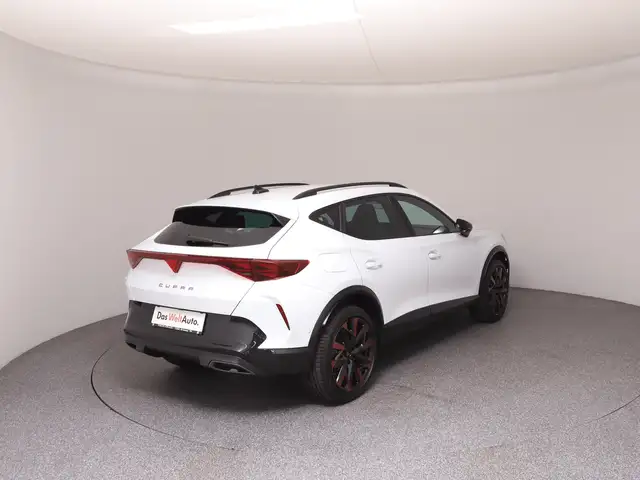 Cupra Formentor view 5