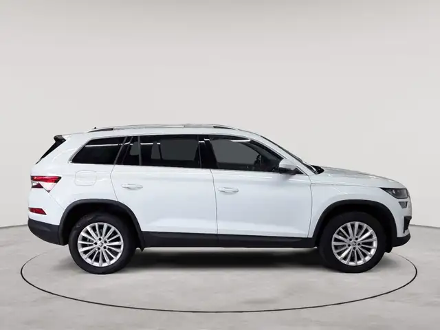 Skoda Kodiaq view 3