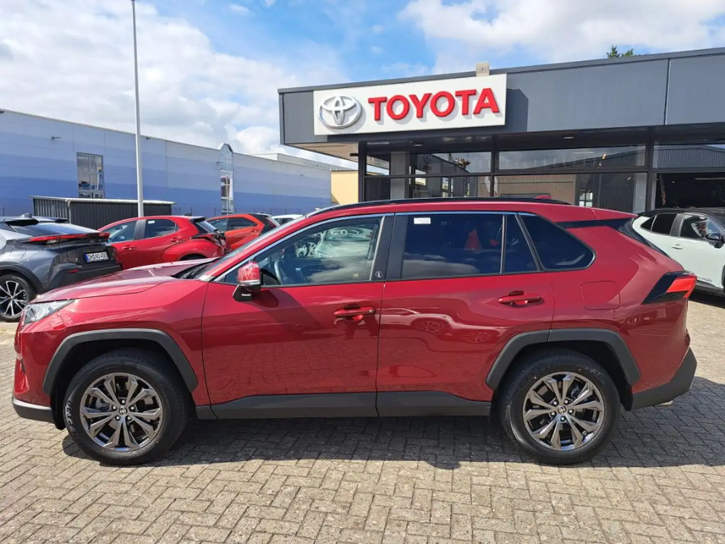 Toyota RAV 4 2.5 4x2 Hybrid Team Deutschland Rojo - 2