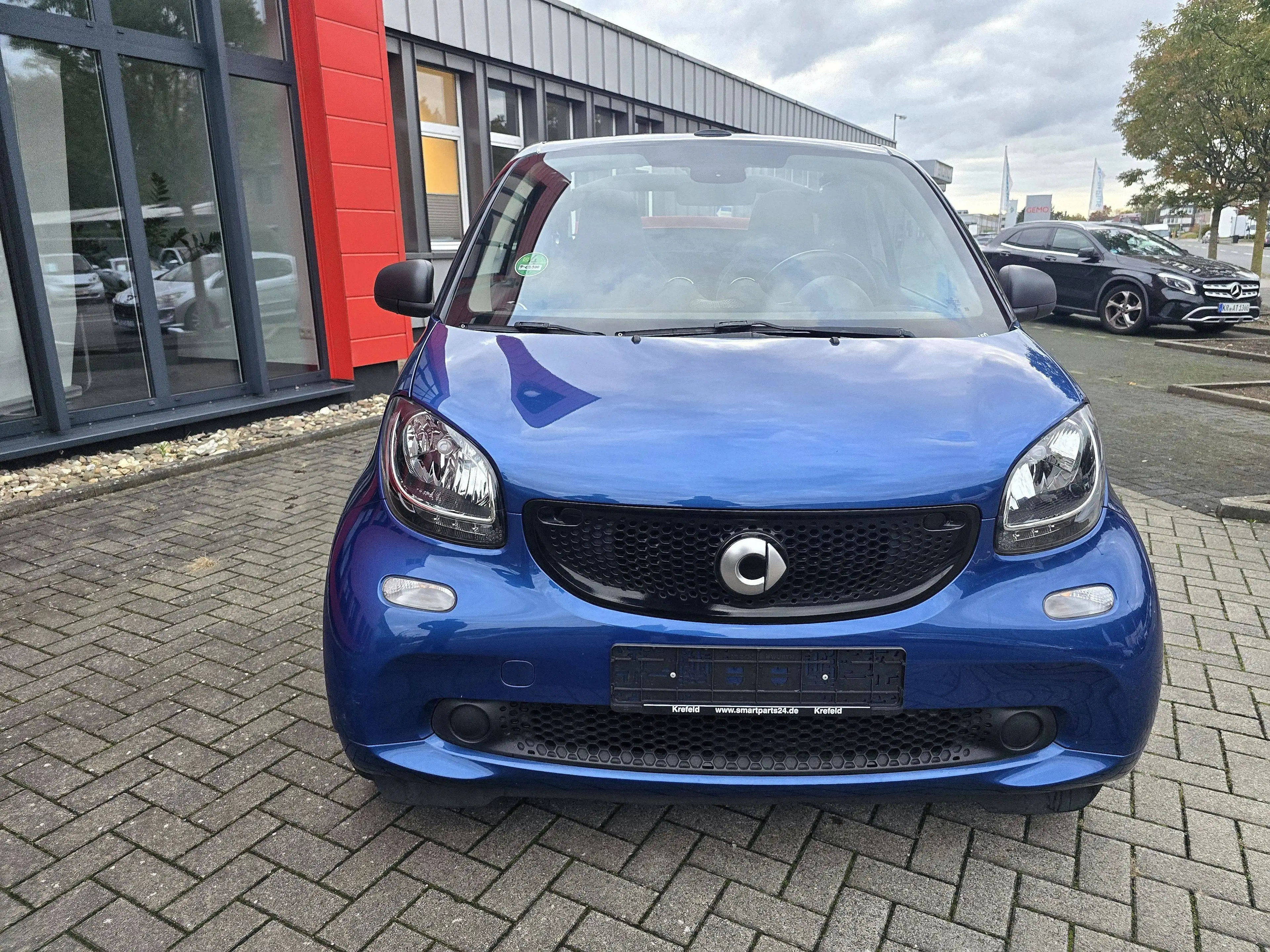 smart forTwo Cabrio*Automatik*Servo*Navi*Allwetter*SHZ* — photo 2