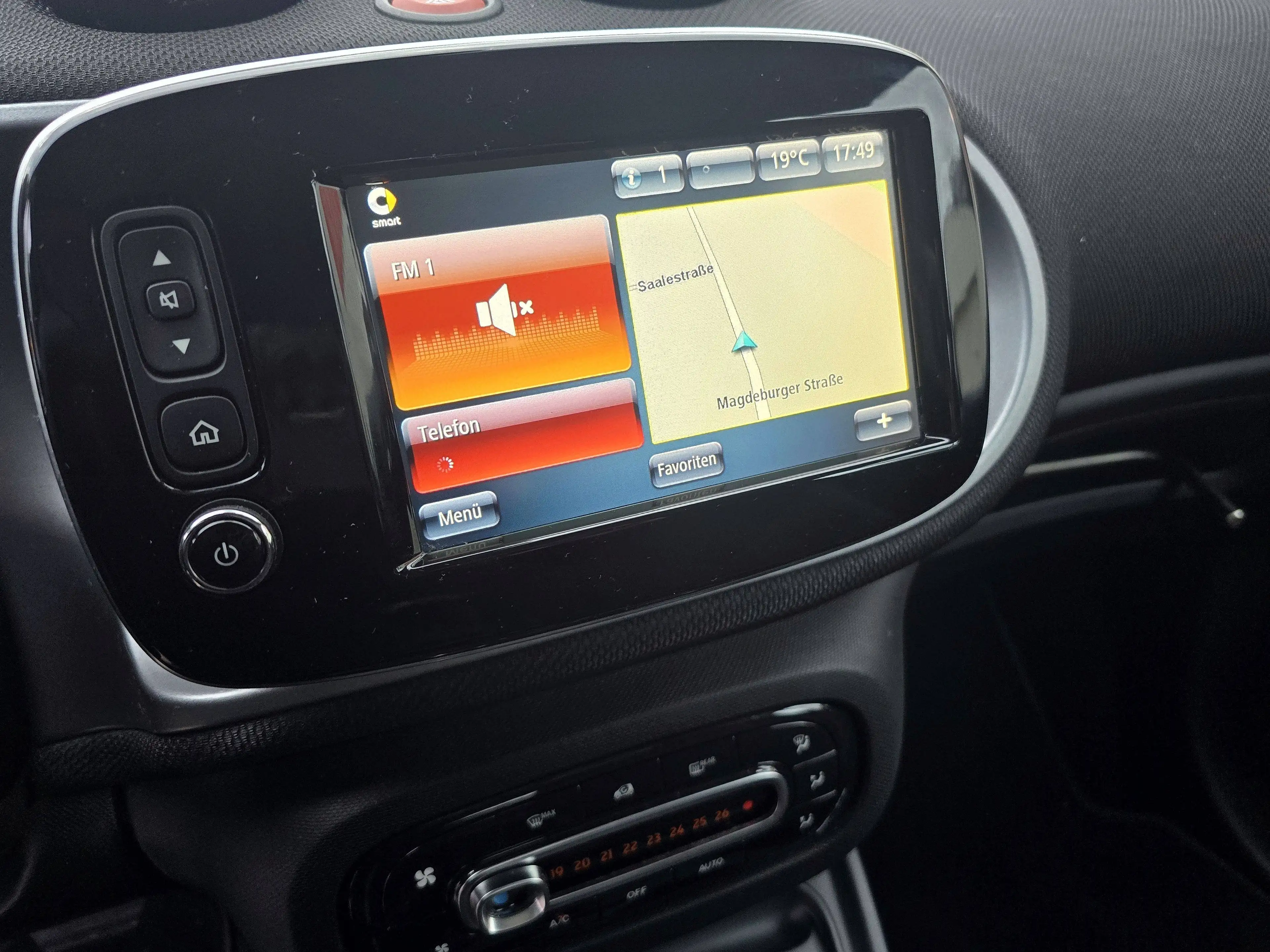 smart forTwo Cabrio*Automatik*Servo*Navi*Allwetter*SHZ* — photo 15