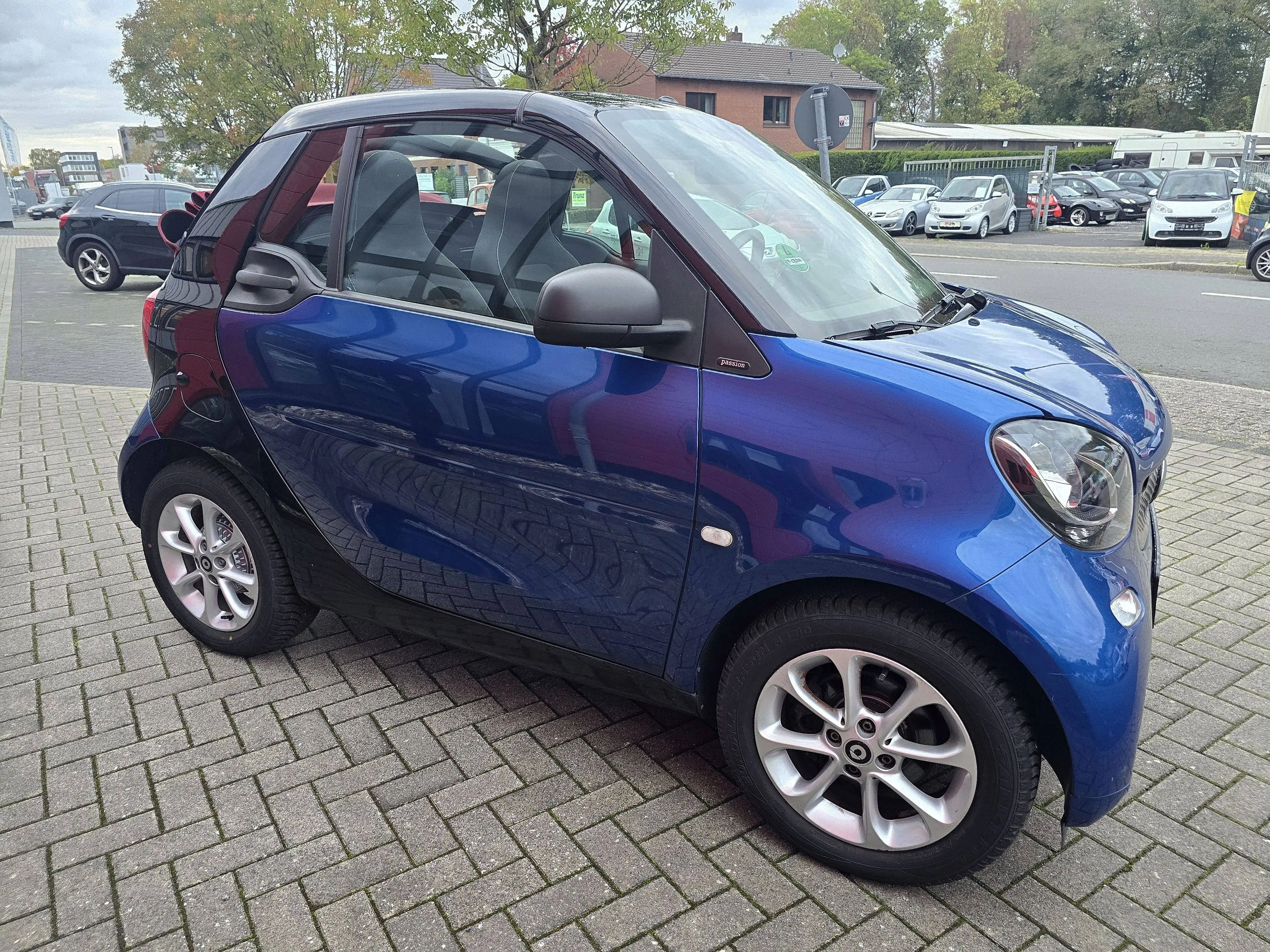 smart forTwo Cabrio*Automatik*Servo*Navi*Allwetter*SHZ* — photo 10