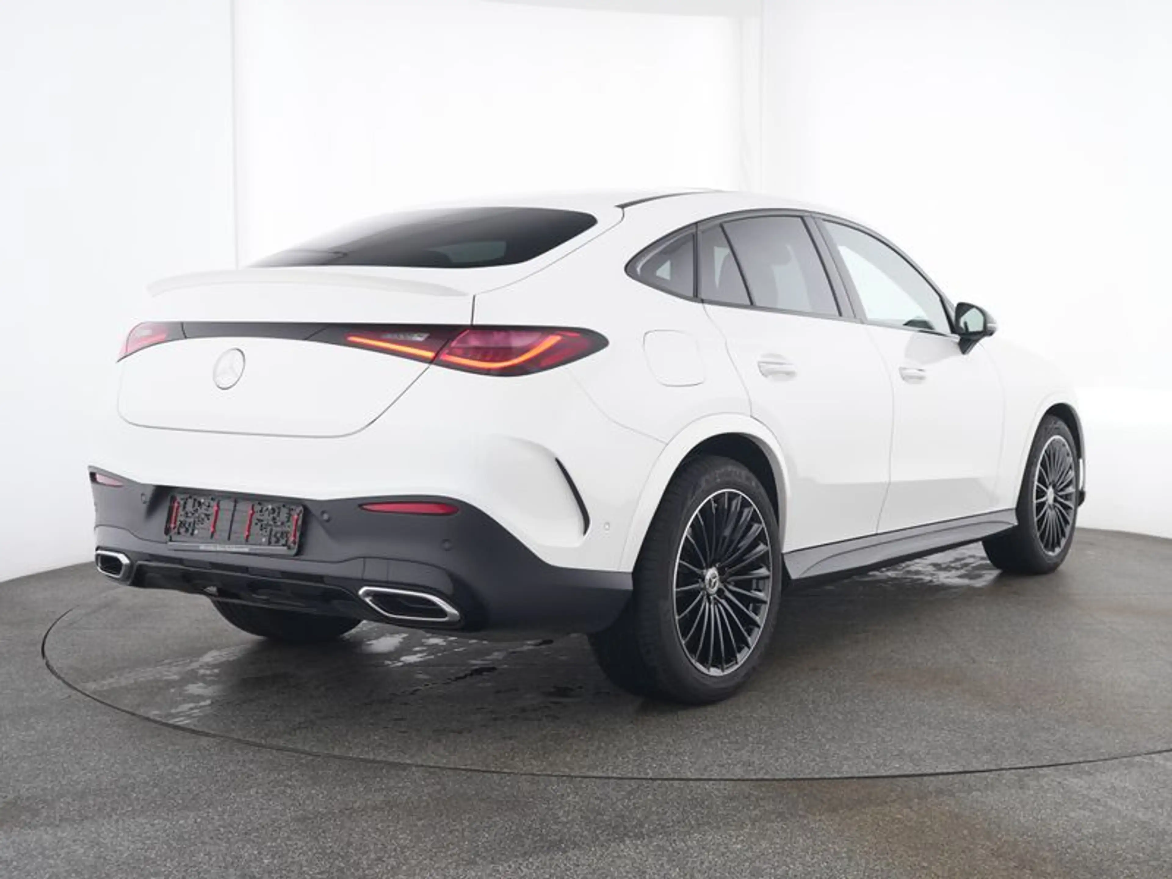 Mercedes-Benz GLC 300 d 4M Coupé AMG-Sport/Pano/Burm/HUD/AHK — photo 3