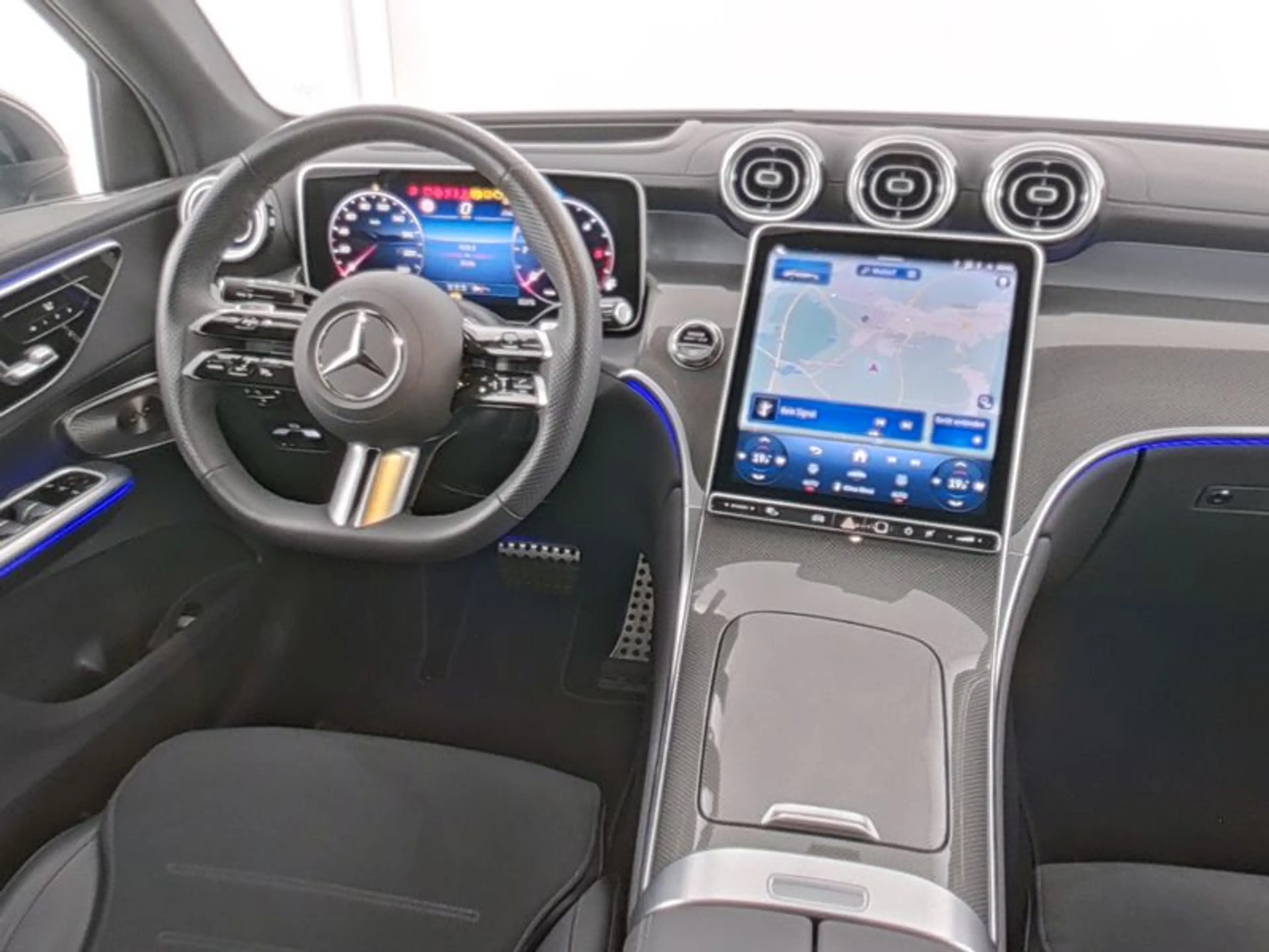 Mercedes-Benz GLC 300 d 4M Coupé AMG-Sport/Pano/Burm/HUD/AHK — photo 7