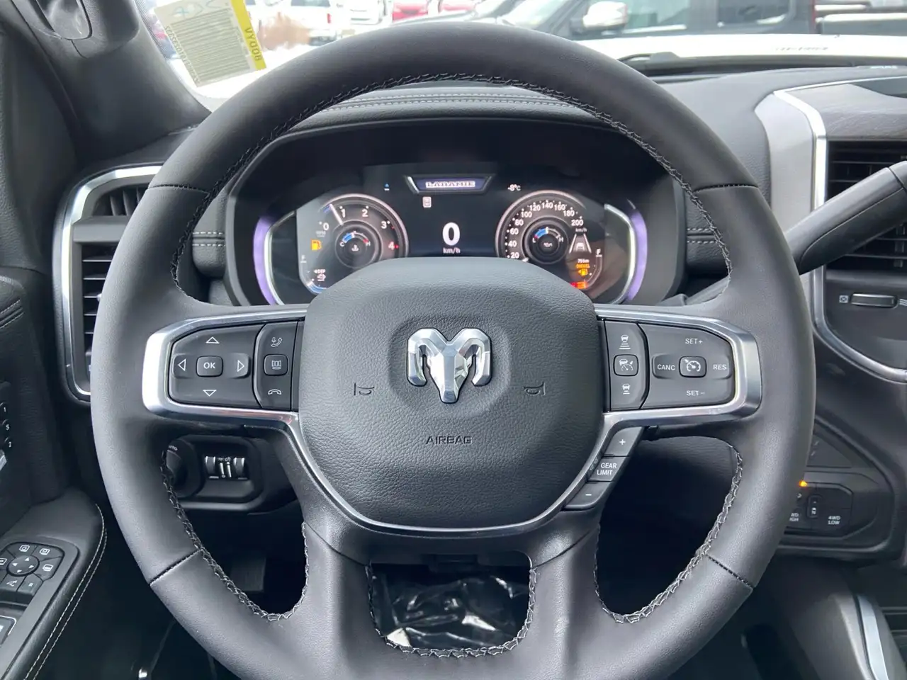 RAM 2500 снимка RAM 2500