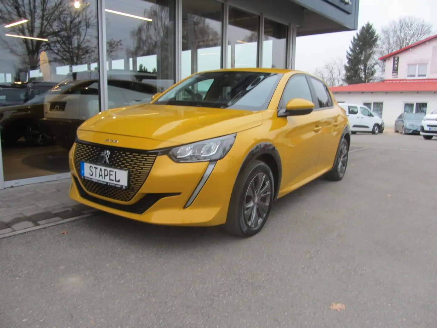 Peugeot 208 Elektromotor 136 Active Pack Jaune - 2