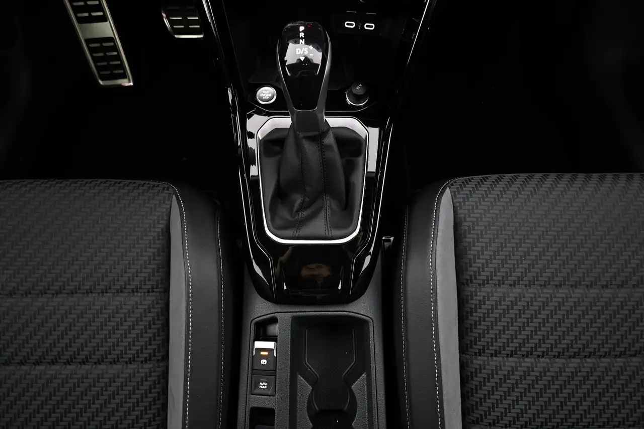 Volkswagen T-Roc 1.5 TSI R-Line IQ.DRIVE|Matrix|Nav|S-/LRHZ 14