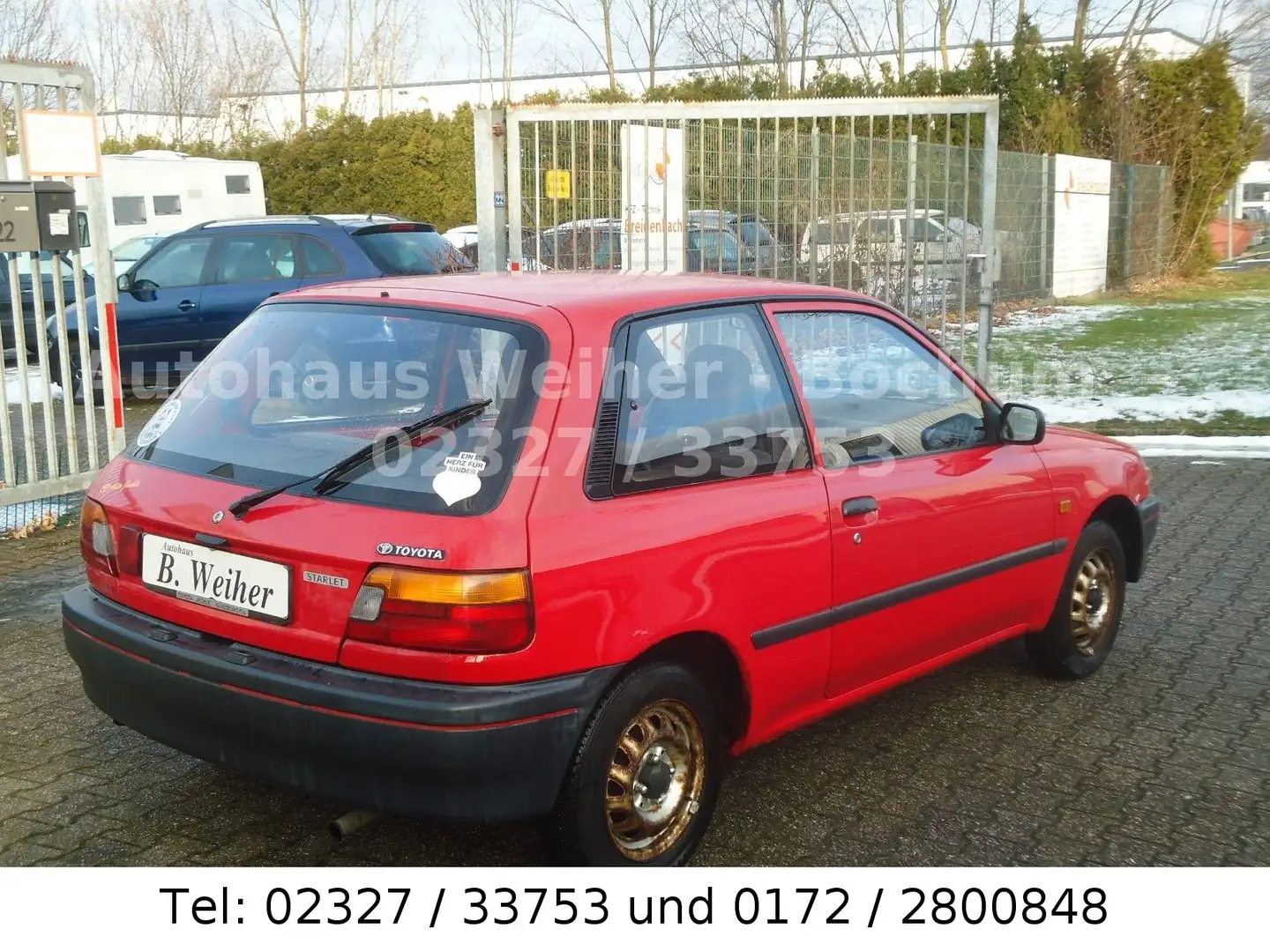 Toyota Starlet 1.3L 92TKM 1.Hd 8-fach bereift TÜV10/26 Rot - 2