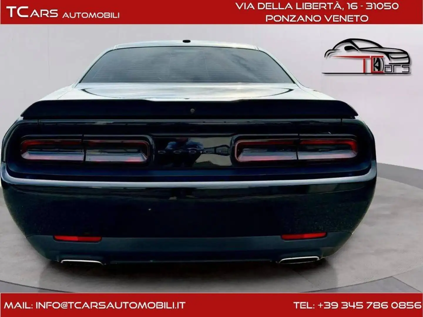 Dodge Challenger 3.6 V6 SRT - NOLEGGIO GIORNALIERO Schwarz - 1