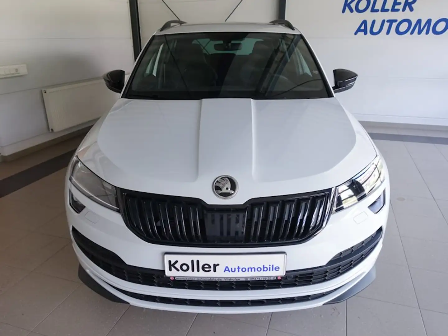 Skoda Karoq 1.5 TSI DSG Sportline el.Heckkl. Kamera Pano Navi Weiß - 2