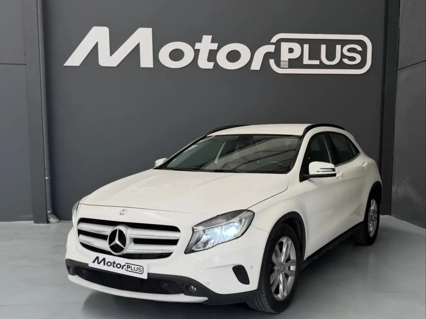 Mercedes-Benz GLA 220 220CDI Edition 1 4Matic 7G-DCT Blanco - 2