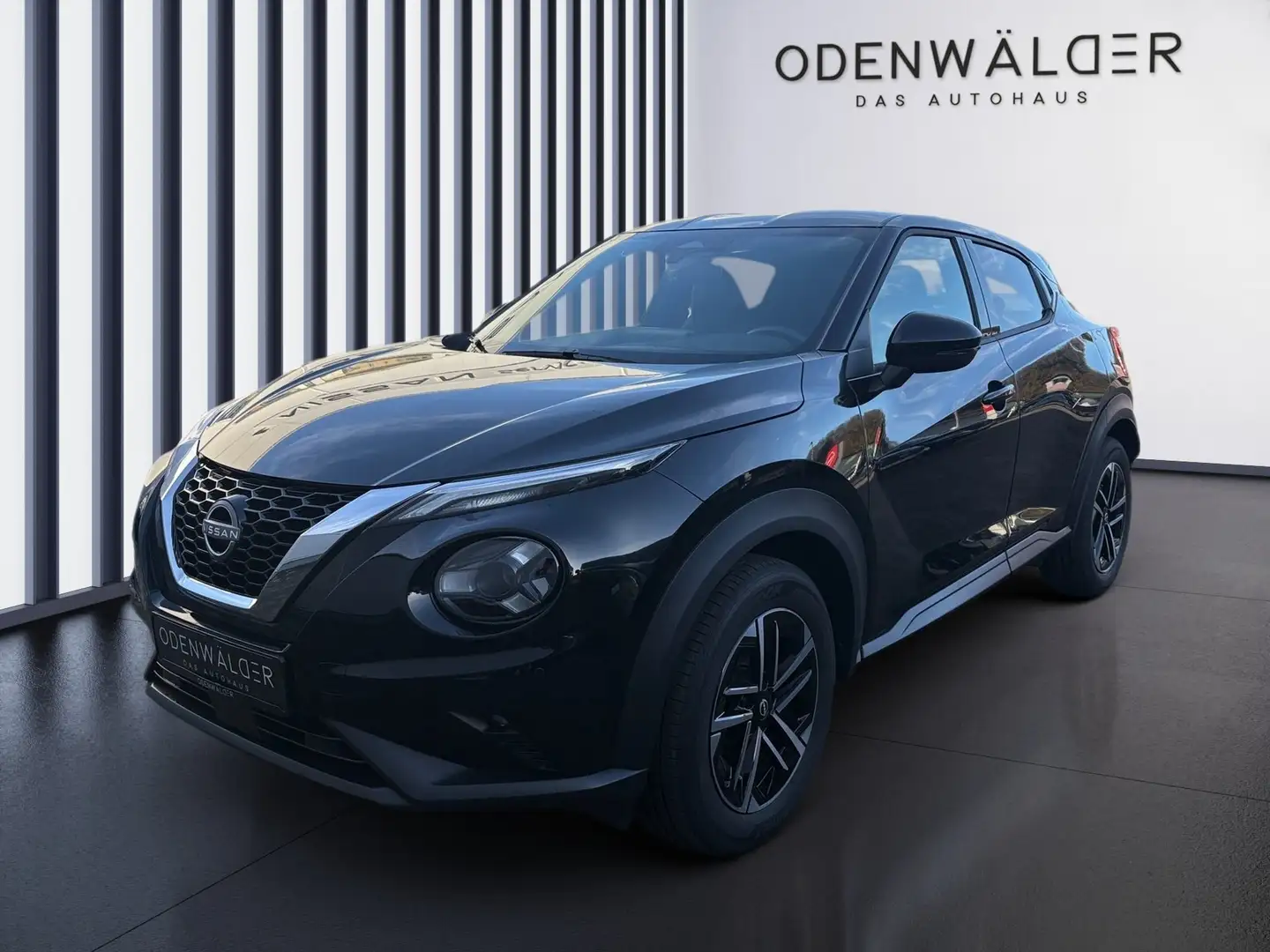 Nissan Juke 1.0DIG-T N-Connecta Winter Paket PDC Schwarz - 1