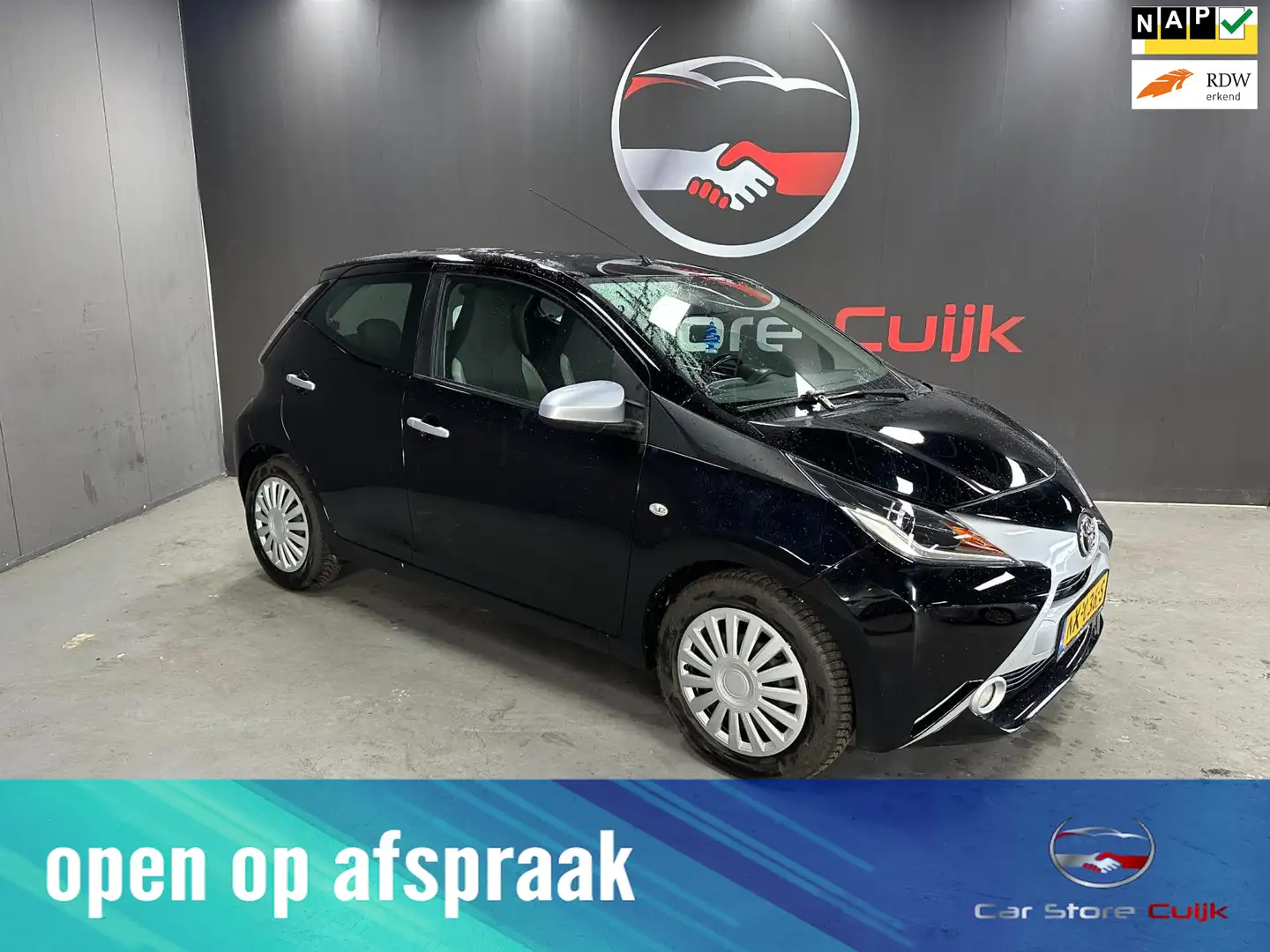 Toyota Aygo 1.0 VVT-i x-play|Cruise|Camera|NAP|Onderhoud Noir - 1