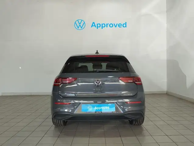 Volkswagen Golf view 9
