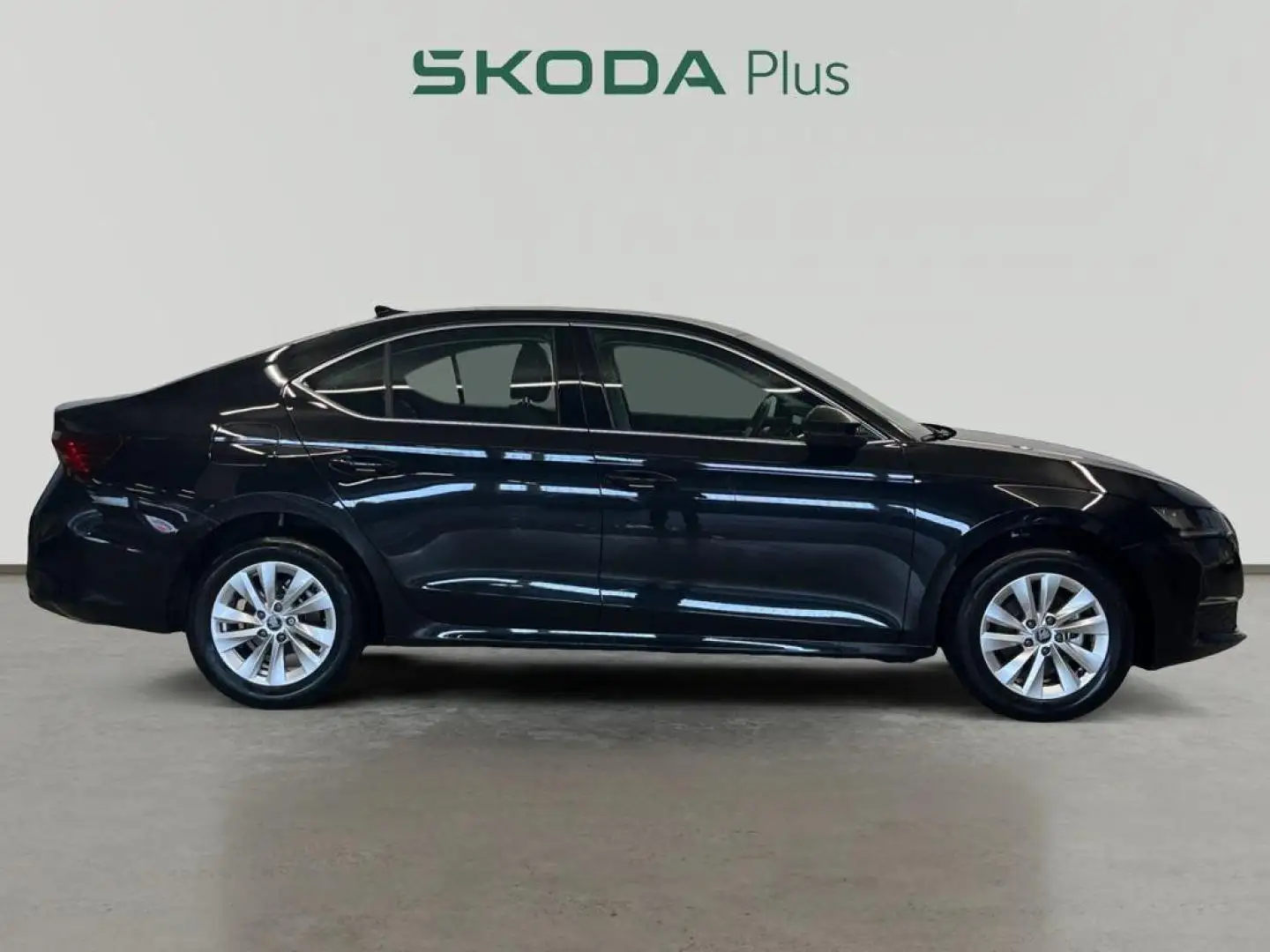 Skoda Octavia 1.5 TSI MHEV Selection DSG7 110kW Negro - 2