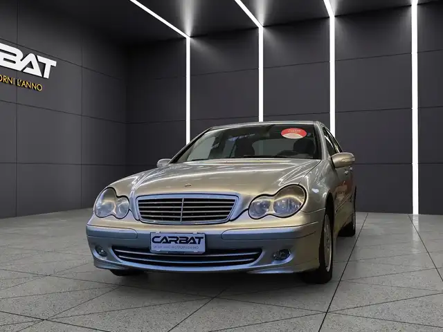 Mercedes-Benz C 220