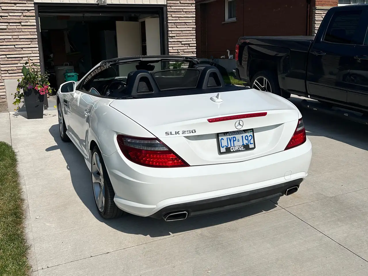 Mercedes-Benz SLK снимка Mercedes-Benz SLK
