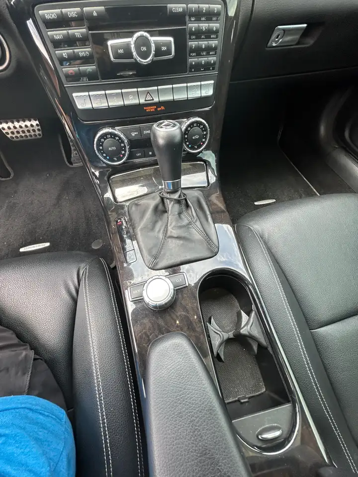 Mercedes-Benz SLK снимка Mercedes-Benz SLK