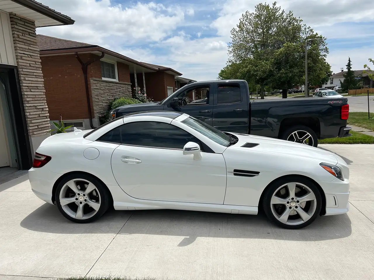 Mercedes-Benz SLK снимка Mercedes-Benz SLK