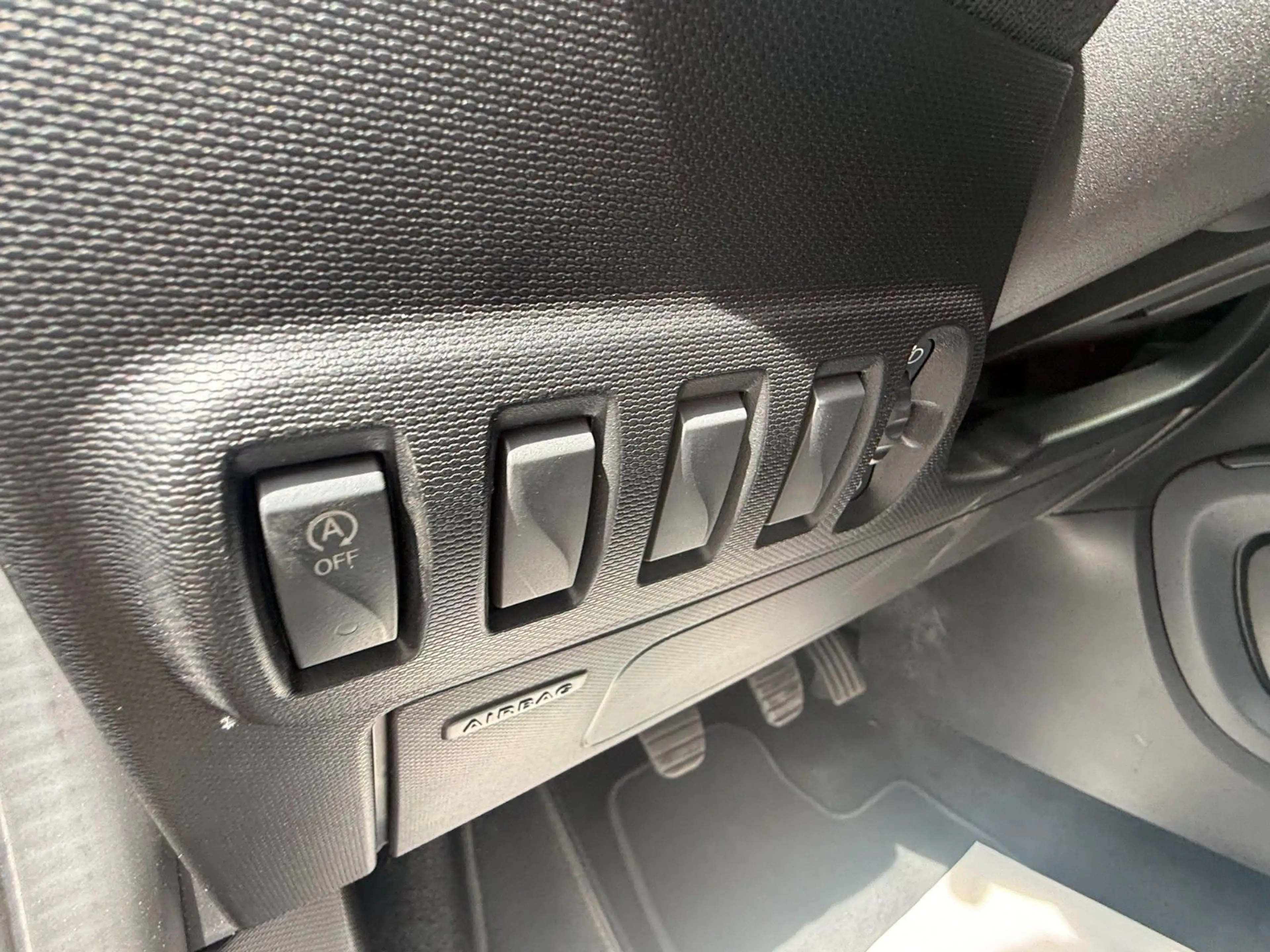 smart forTwo cabrio 90PS /CABRIO/KLIMA/NAVI/SHZ — photo 13