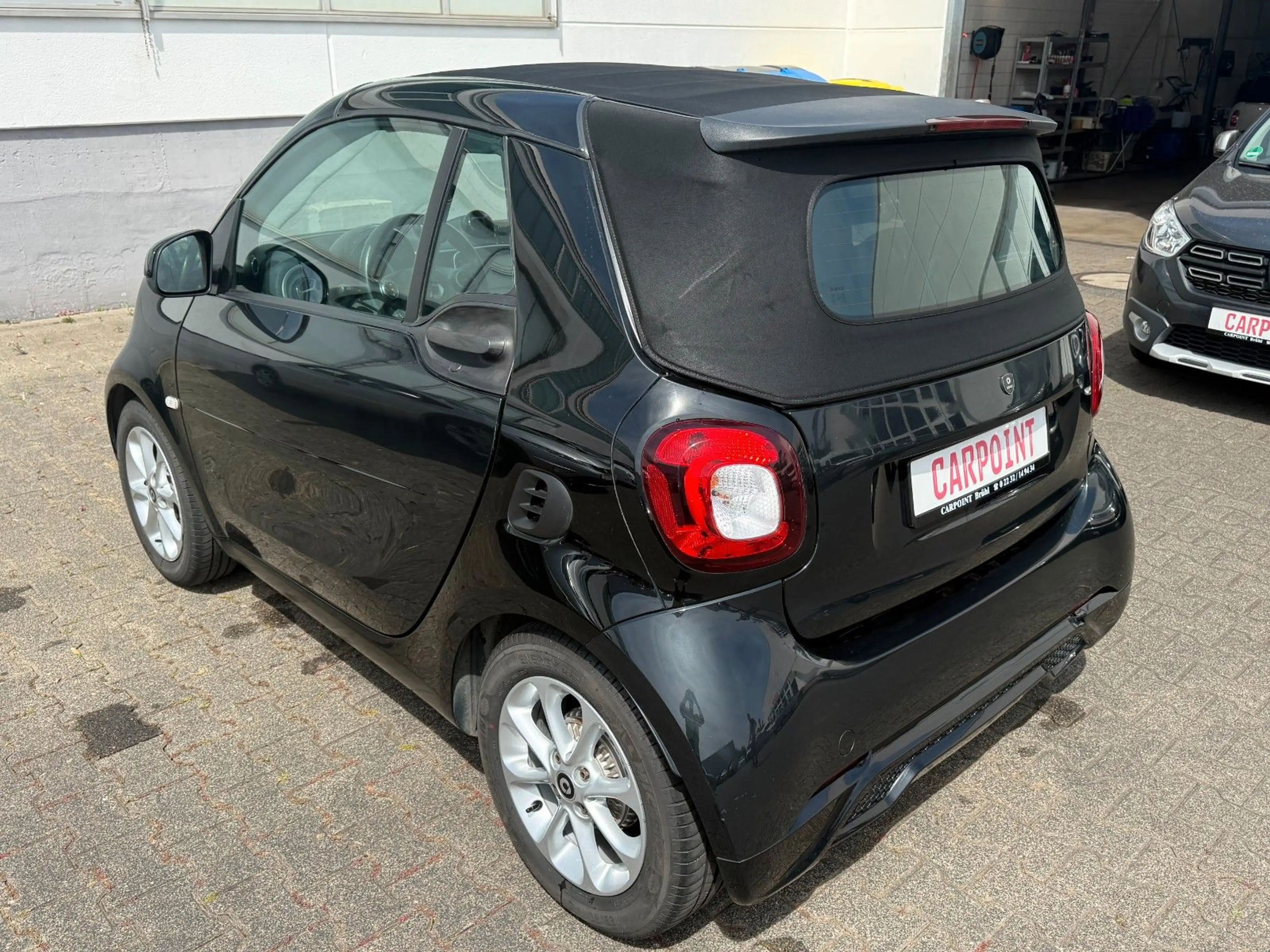 smart forTwo cabrio 90PS /CABRIO/KLIMA/NAVI/SHZ — photo 7