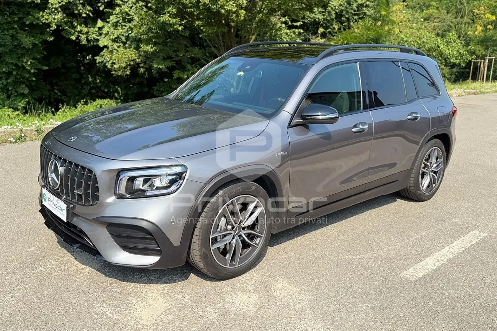 Mercedes-Benz GLB 35 AMG GLB 35 4Matic AMG Argent - 1