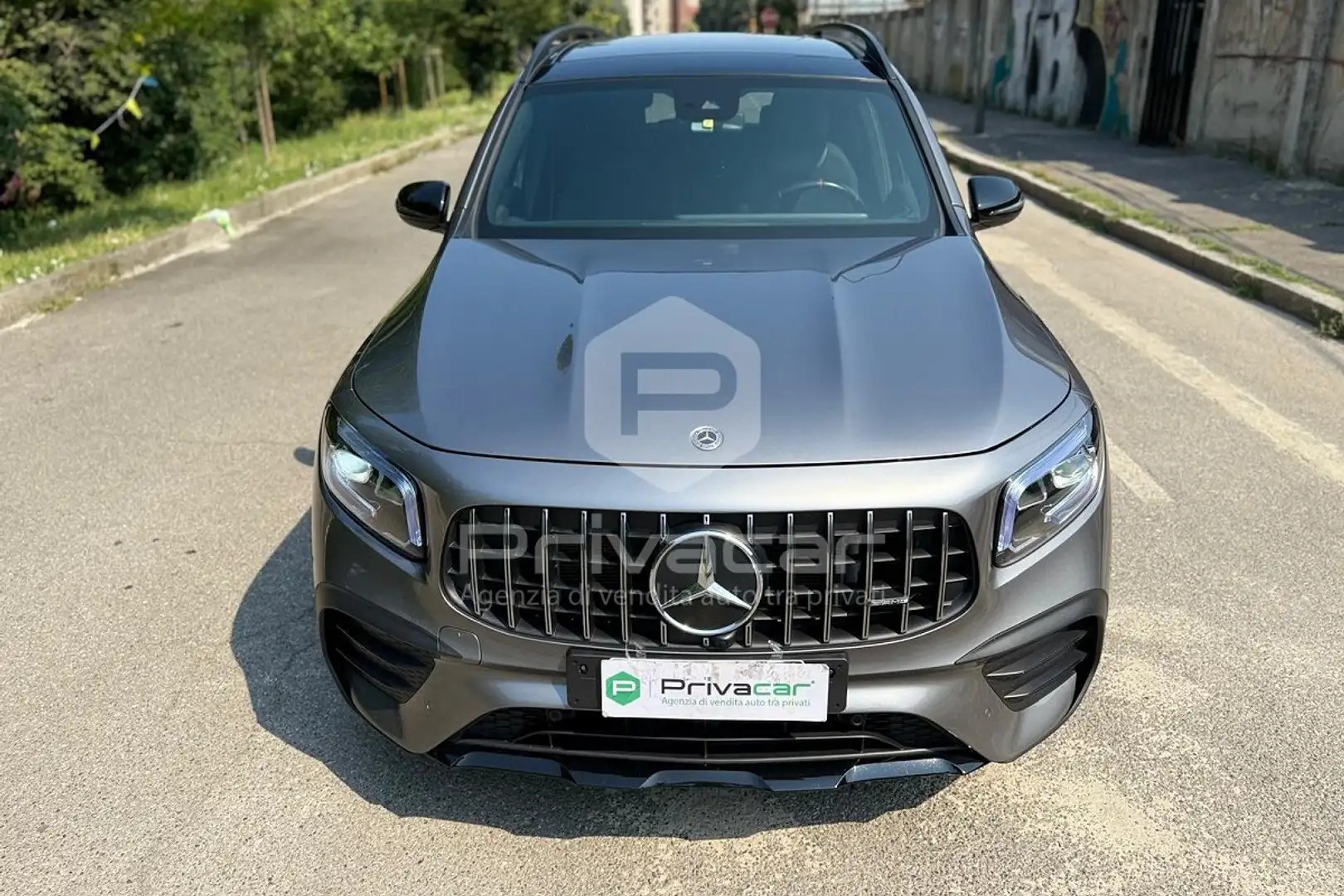 Mercedes-Benz GLB 35 AMG GLB 35 4Matic AMG Argent - 2