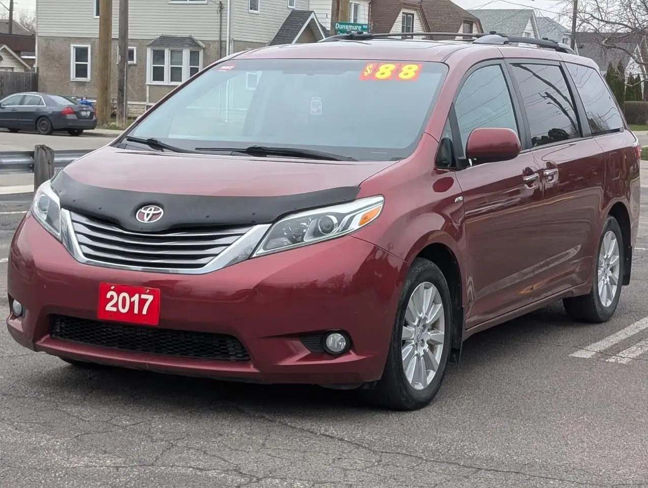Toyota Sienna снимка Toyota Sienna