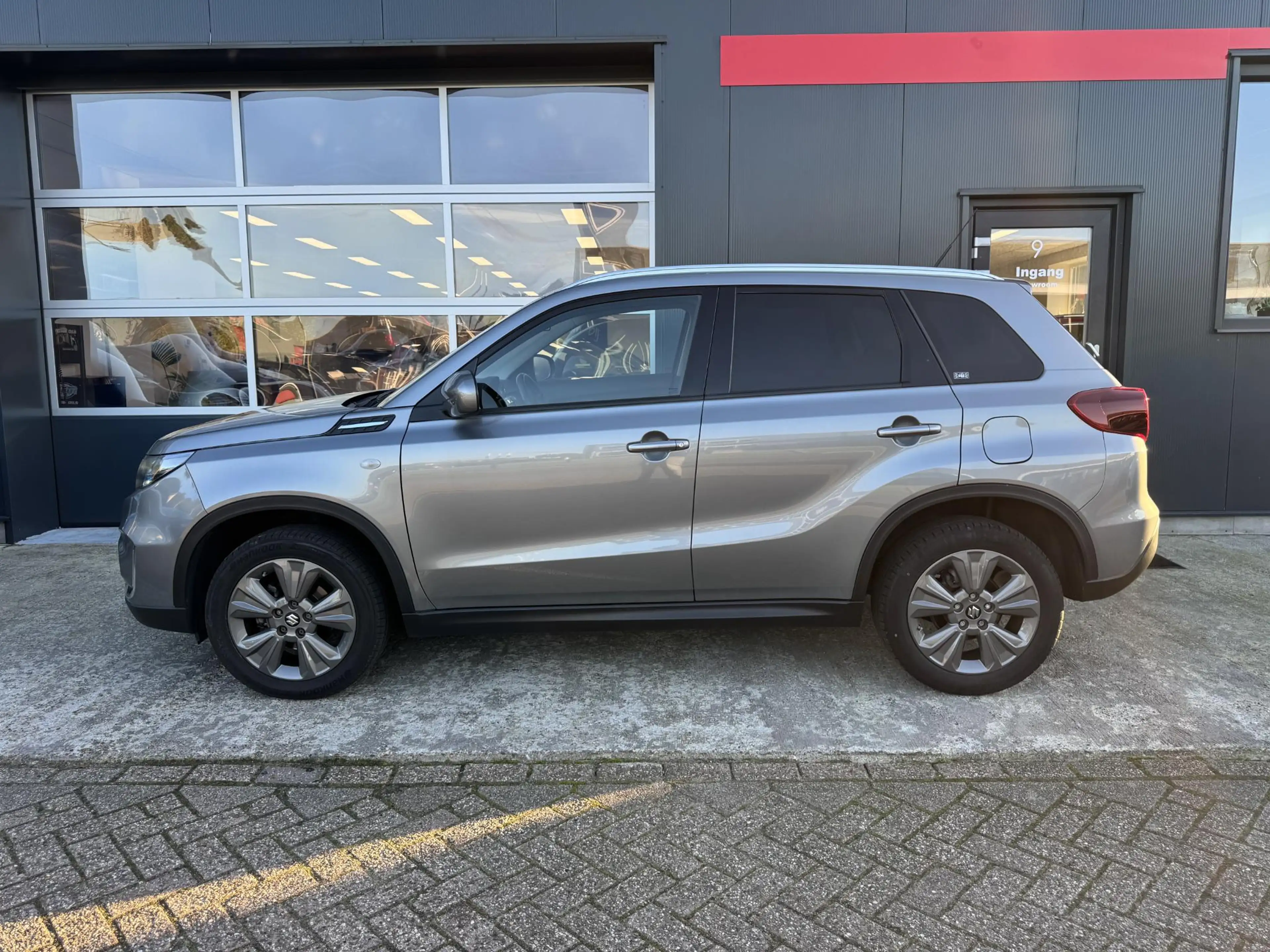 Suzuki Vitara 1.4 Boosterjet Select Smart Hybrid - Apple Carplay — photo 2