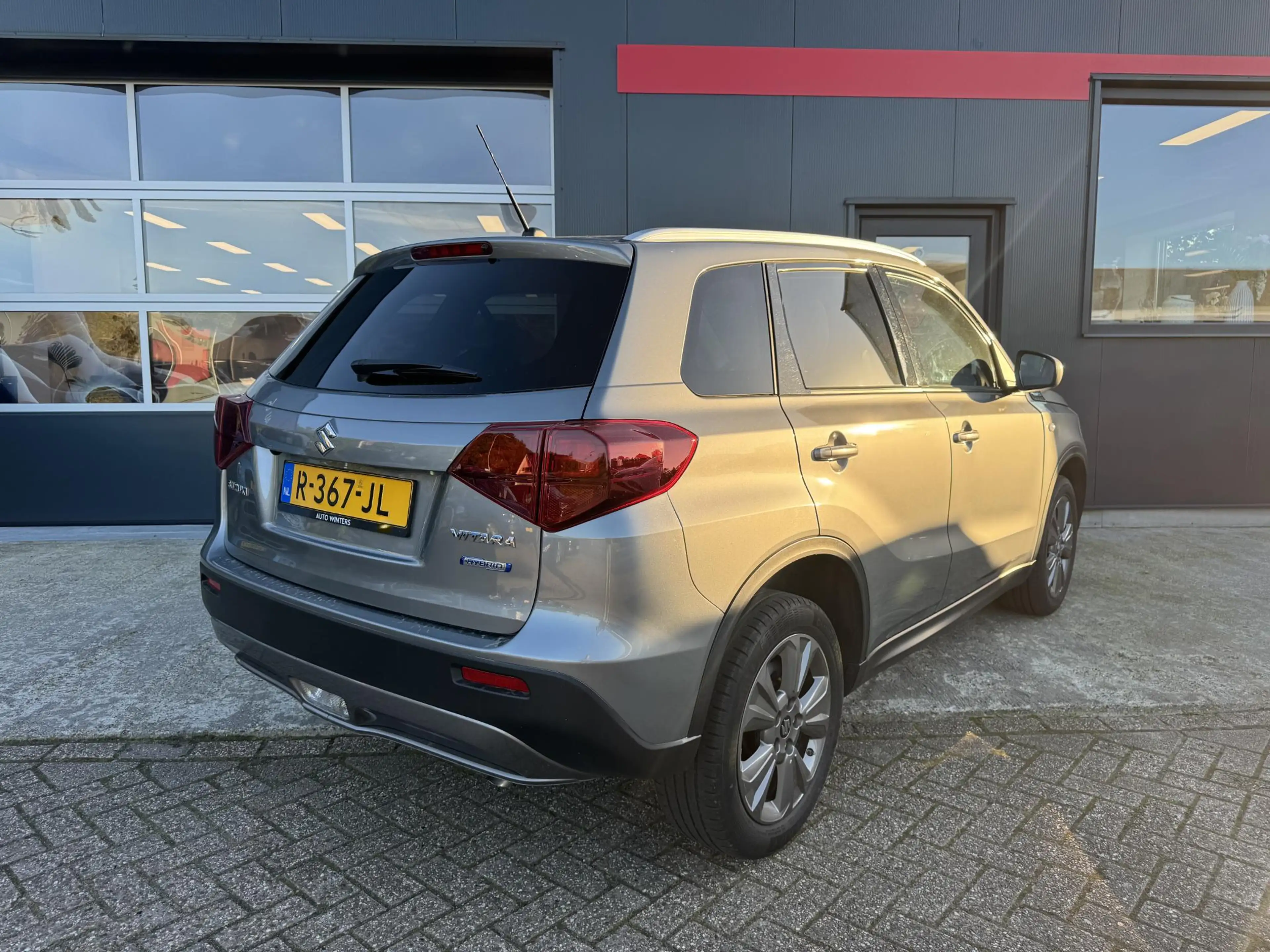 Suzuki Vitara 1.4 Boosterjet Select Smart Hybrid - Apple Carplay — photo 3