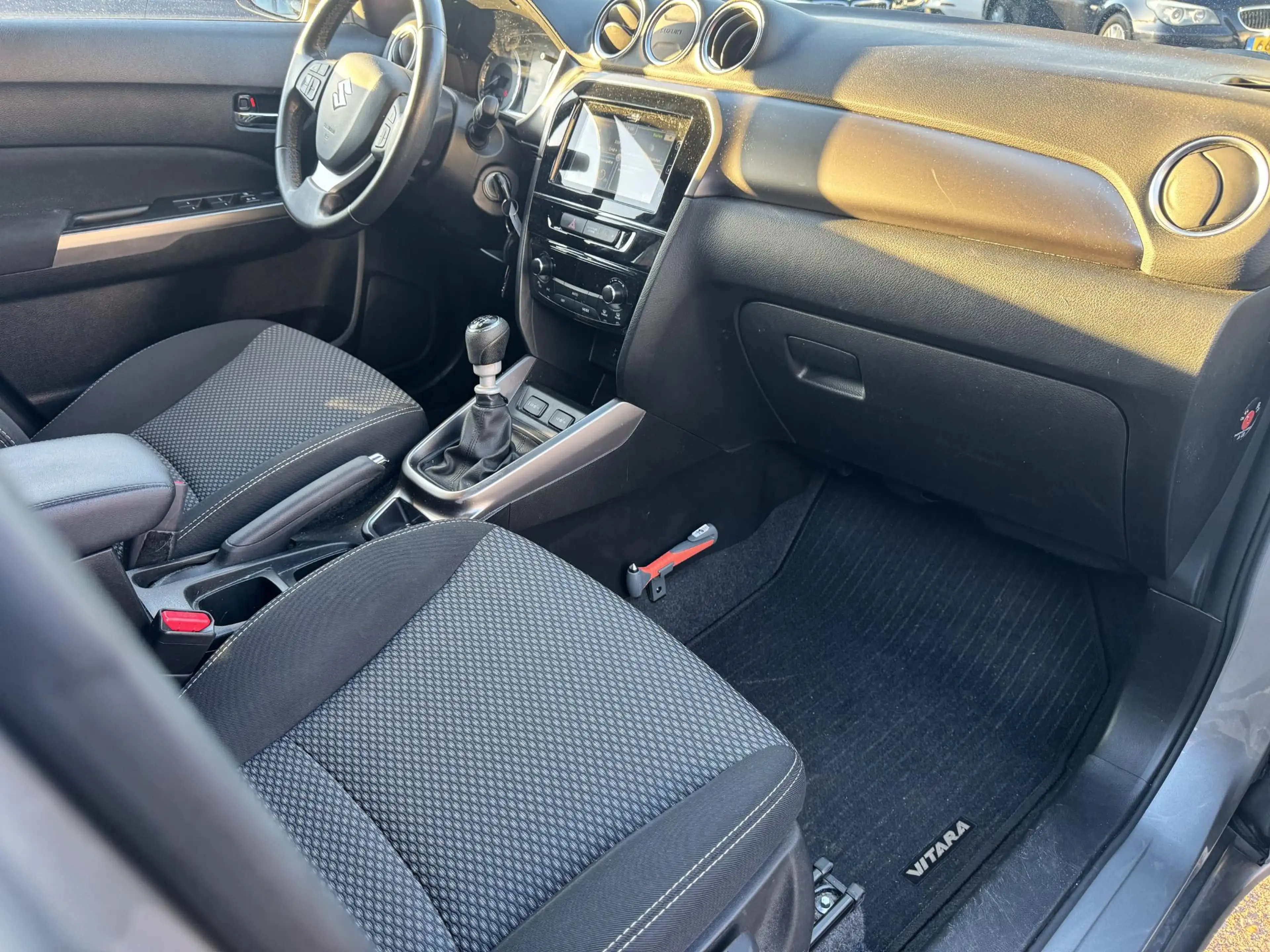 Suzuki Vitara 1.4 Boosterjet Select Smart Hybrid - Apple Carplay — photo 7