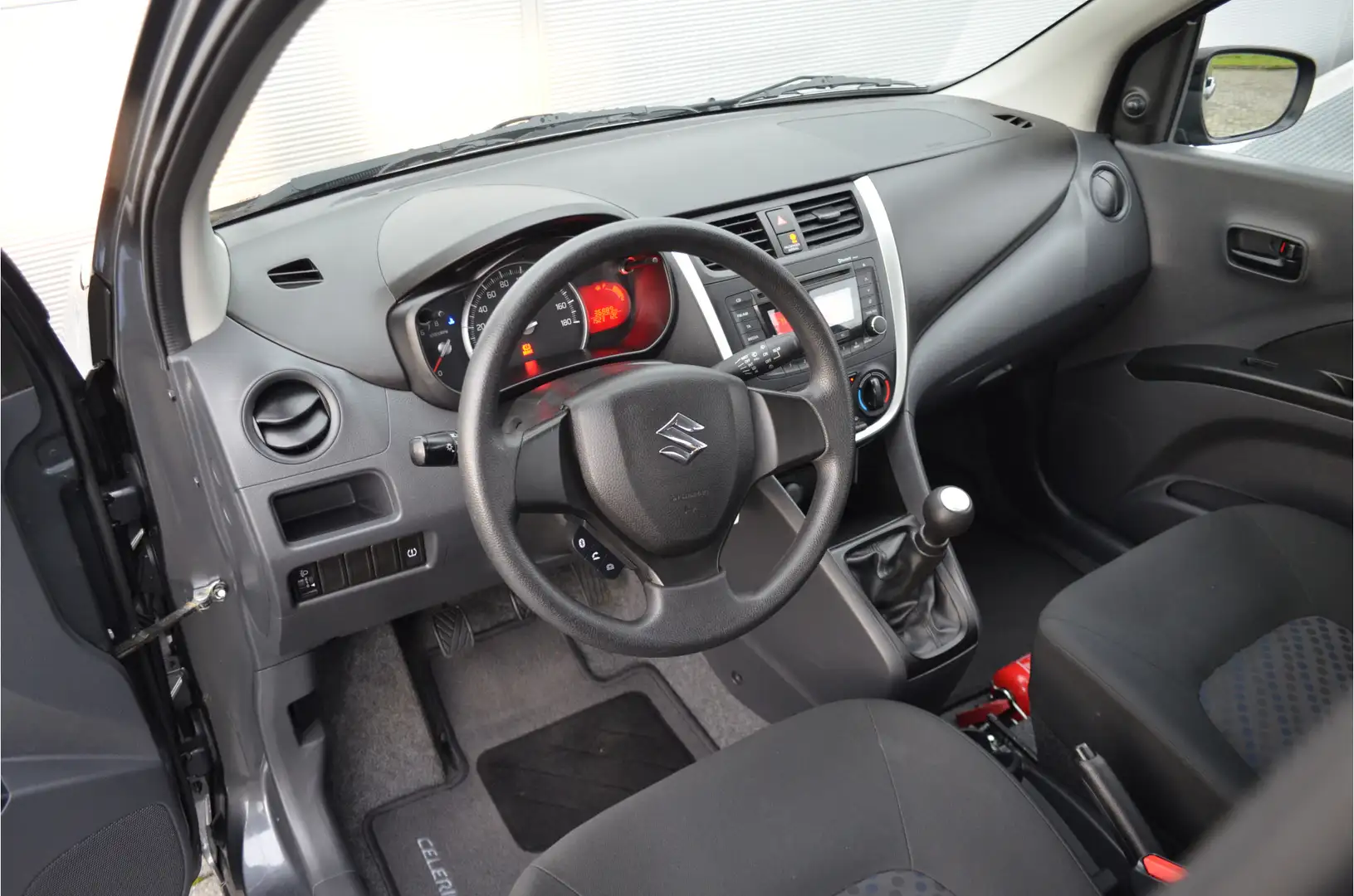 Suzuki Celerio 1.0 COMFORT HOGE ZIT | AIRCO | 37.000KM | ZOMER & Grijs - 2