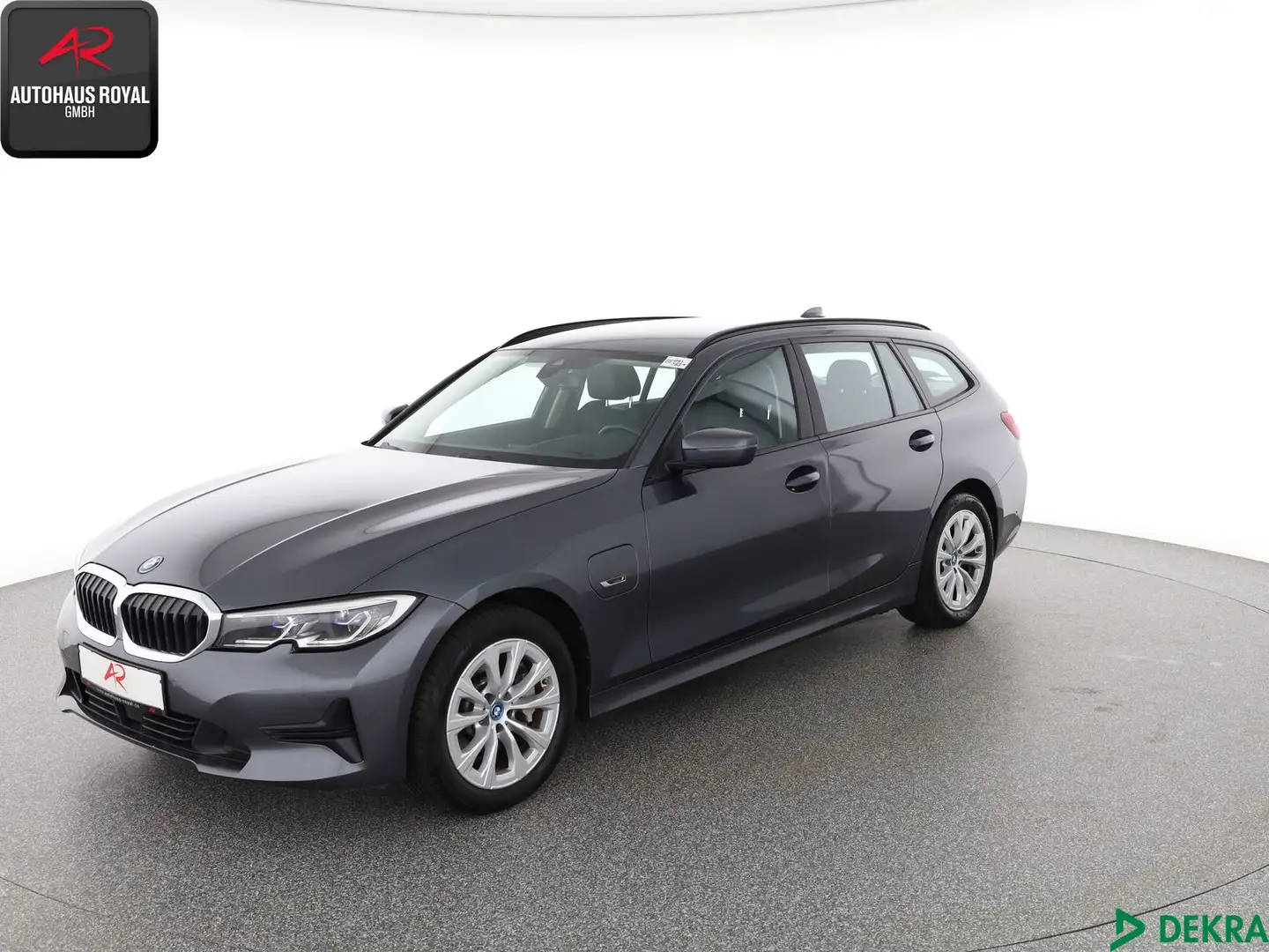 BMW 330 330 e T xDrive LASER,KEYLESS,KAMERA,HEADUP,ACC Gris - 1