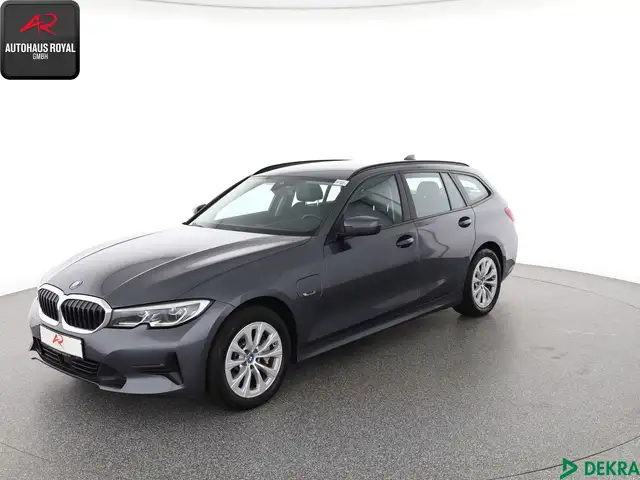 BMW 330 330 e T xDrive LASER,KEYLESS,KAMERA,HEADUP,ACC