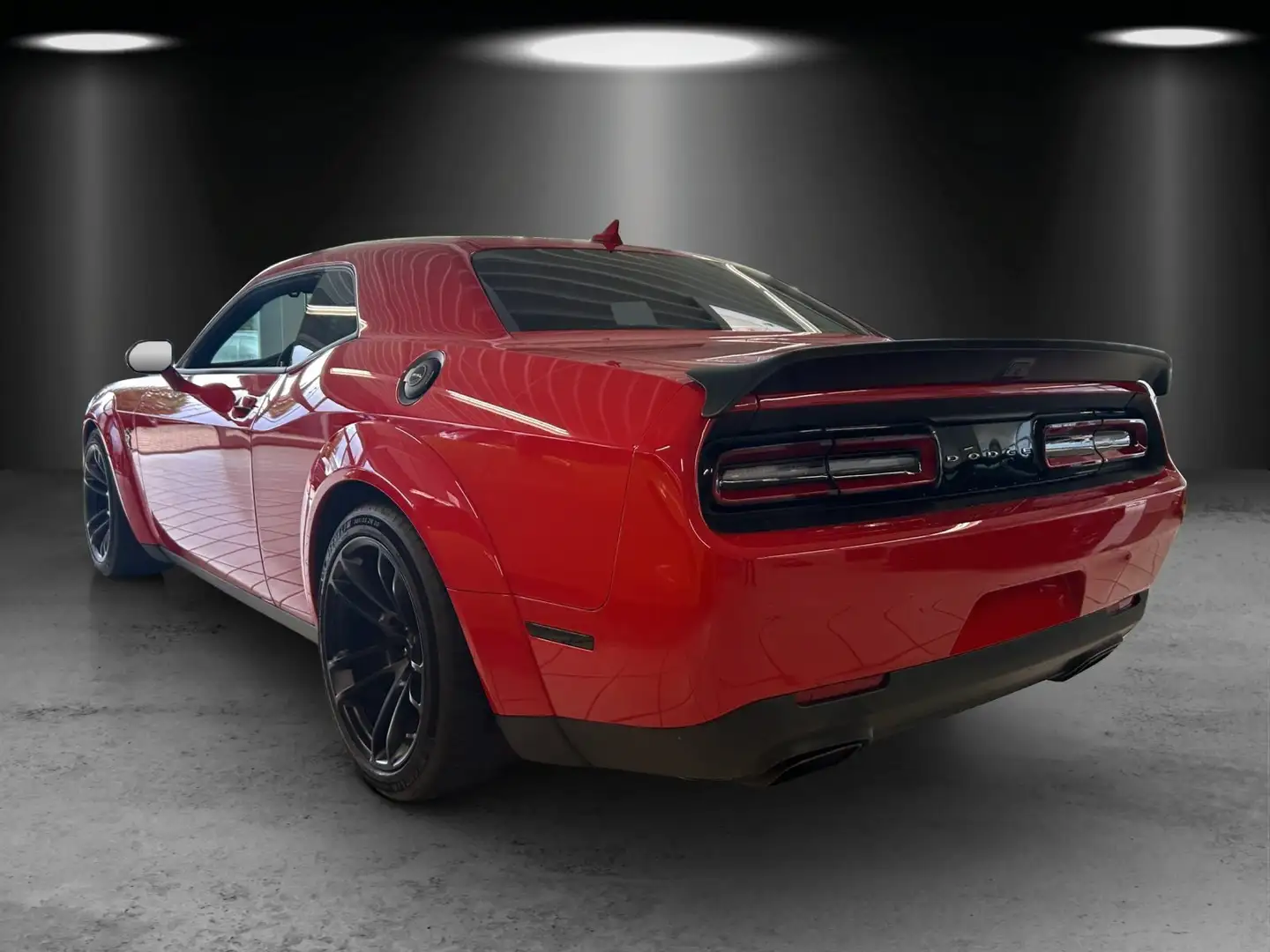 Dodge Challenger SRT Hellcat Widebody Rot - 2