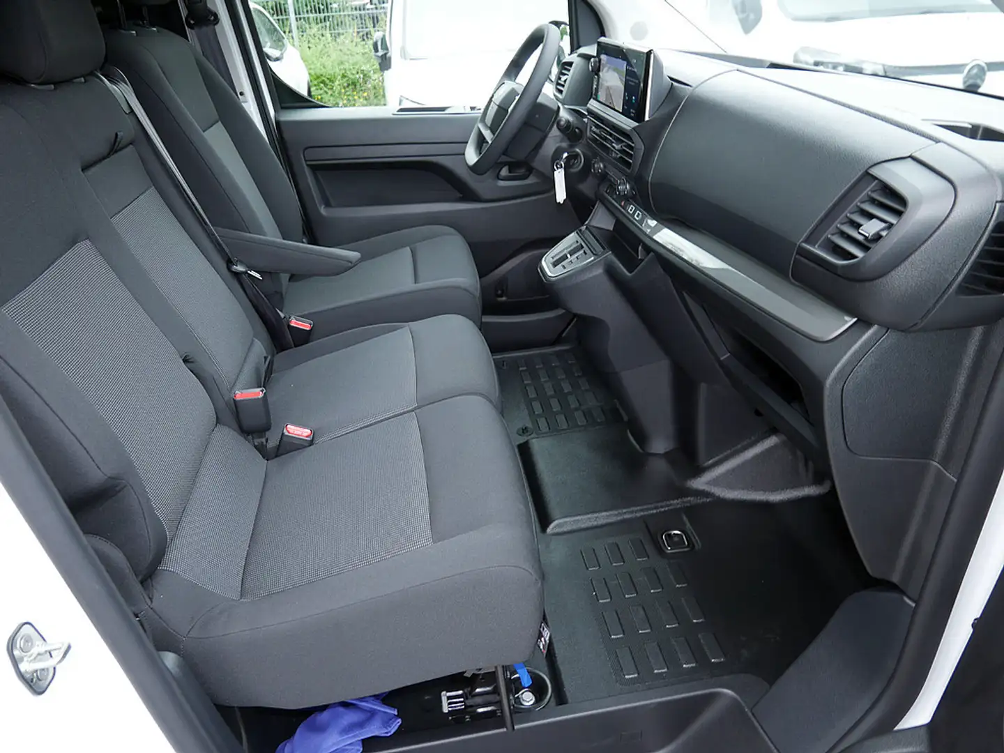 Citroen Jumpy 2.0 BlueHDi 145 Lang KAMERA NAVI AHK Weiß - 2