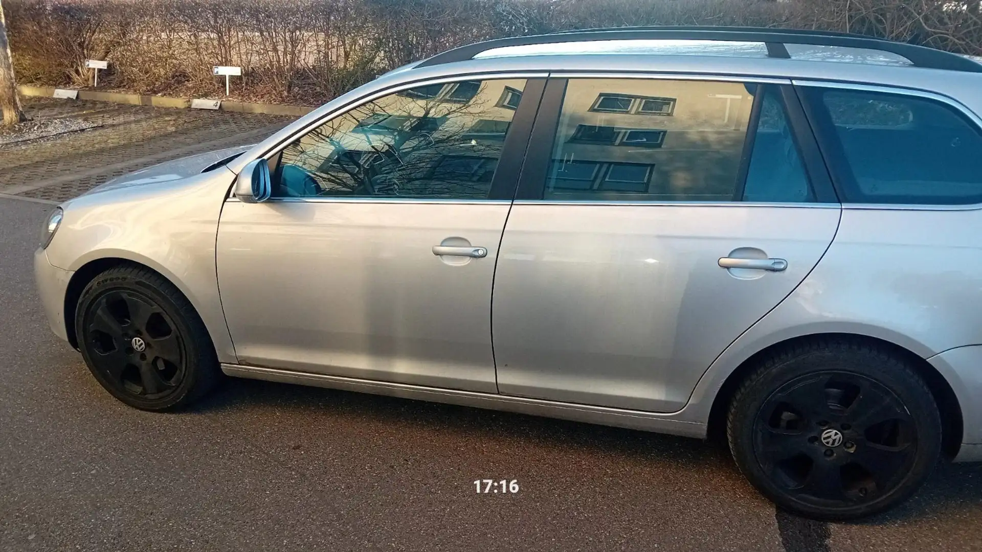 Volkswagen Golf Variant VW Golf 6 1.6 TDI Kombi Comfortline Grau - 2