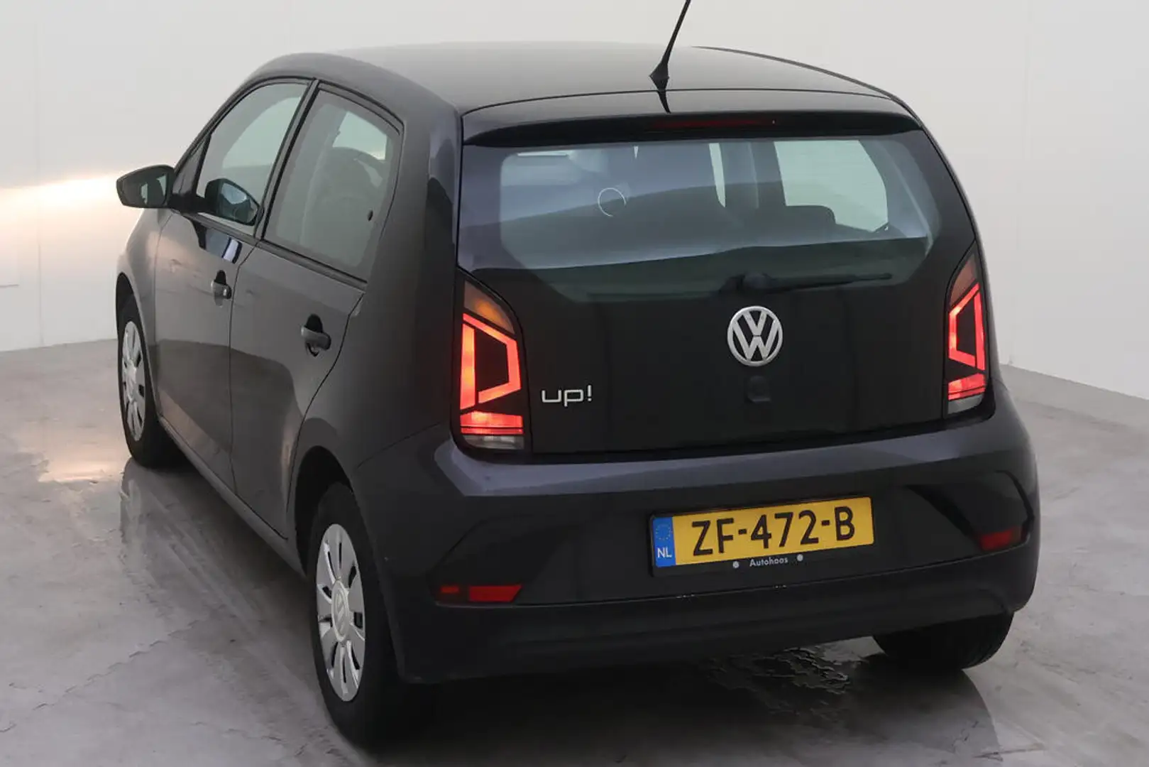 Volkswagen up! 1.0 BMT move up! / AIRCO/ 5 DEURS/ BLUETOOTH/ ZEER Noir - 2