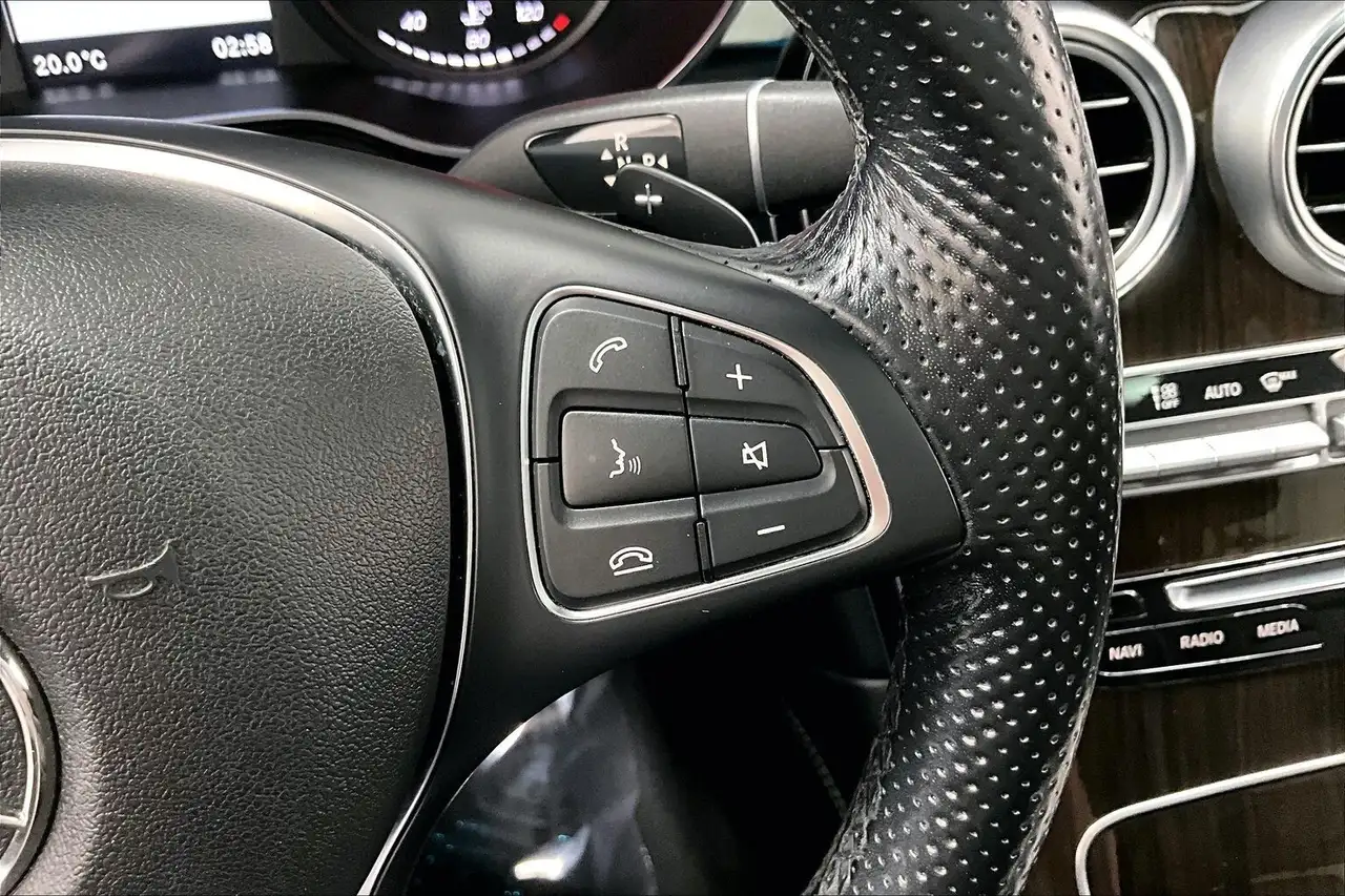 Mercedes-Benz GLC fotografie Mercedes-Benz GLC