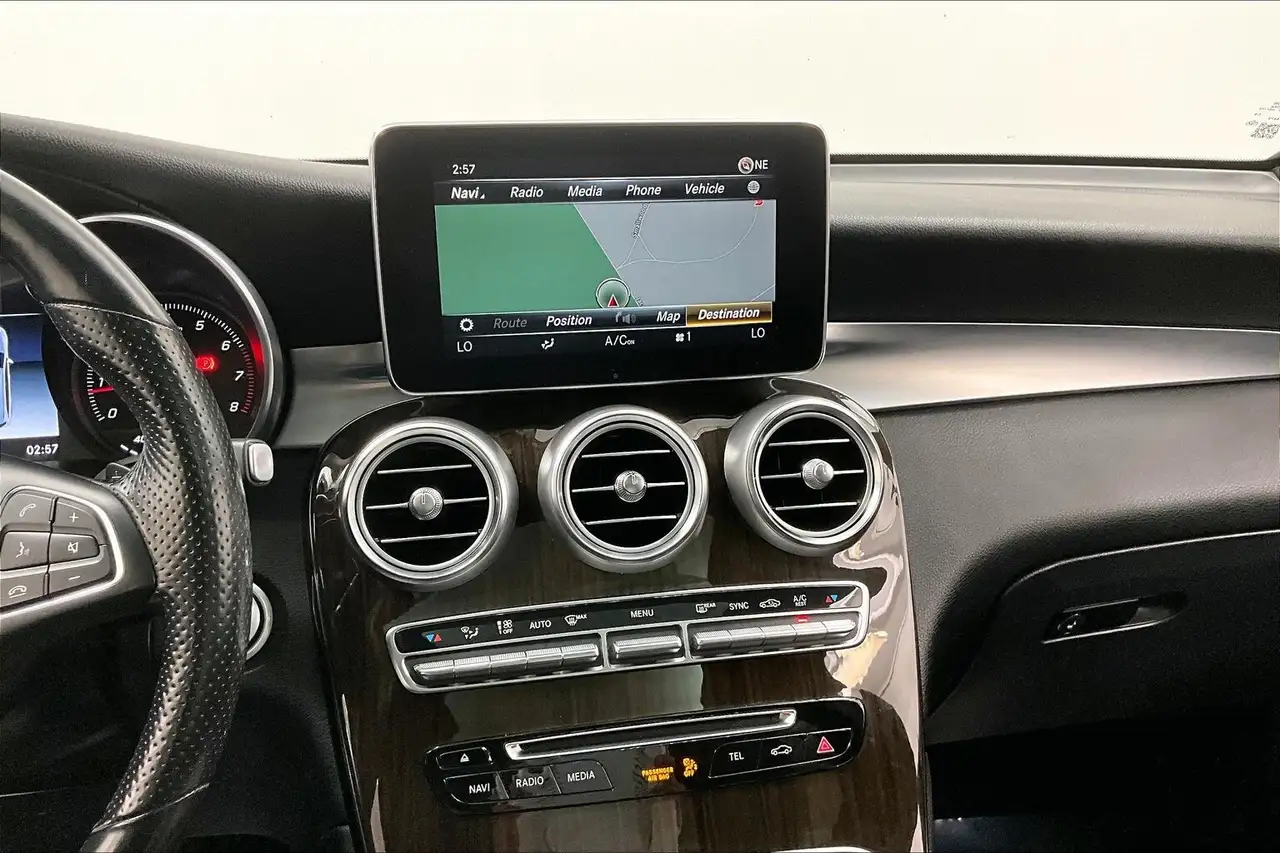 Mercedes-Benz GLC fotografie Mercedes-Benz GLC