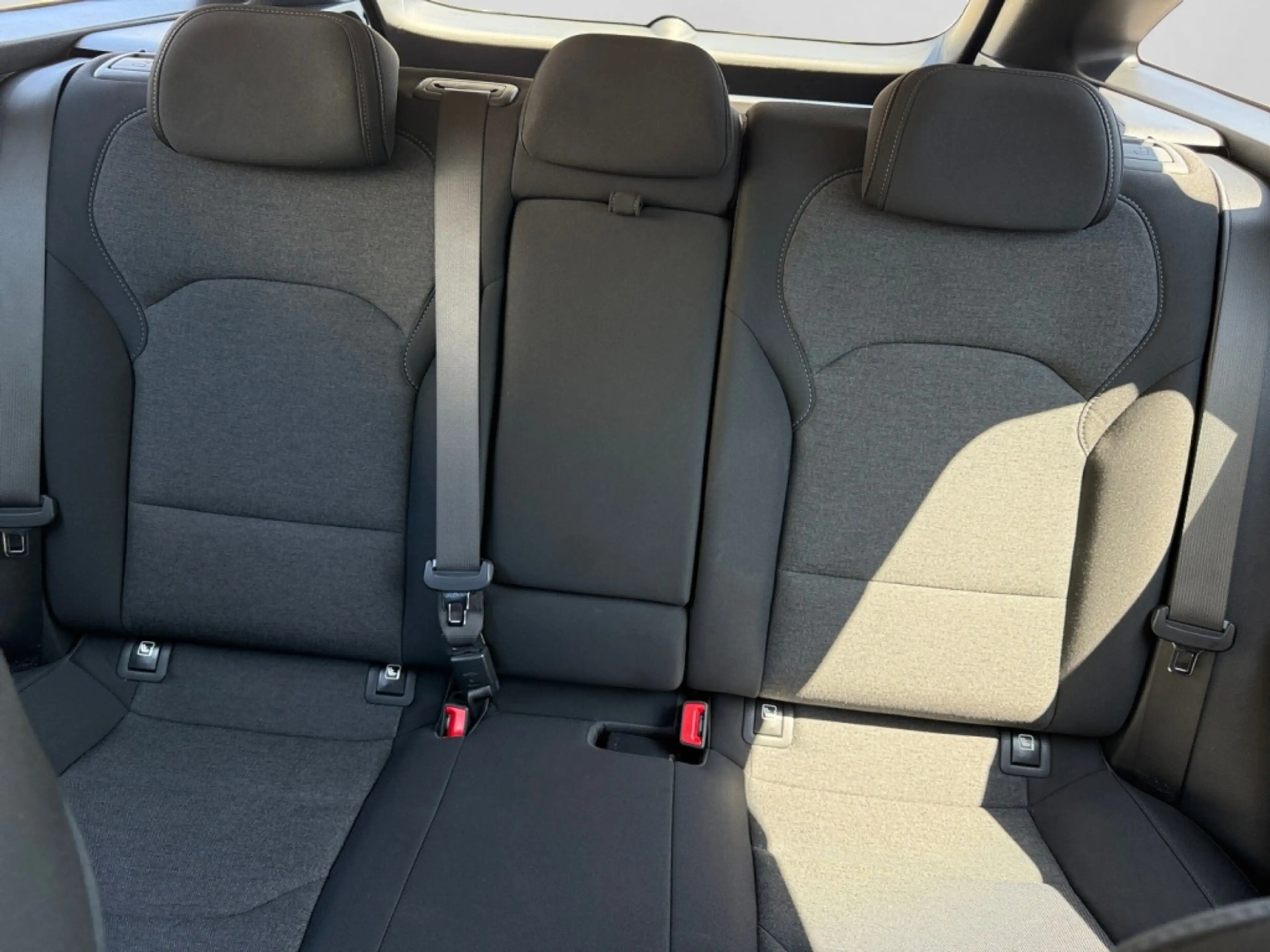 Hyundai i30 1.6 CRDI DCT Trend AUT — photo 14
