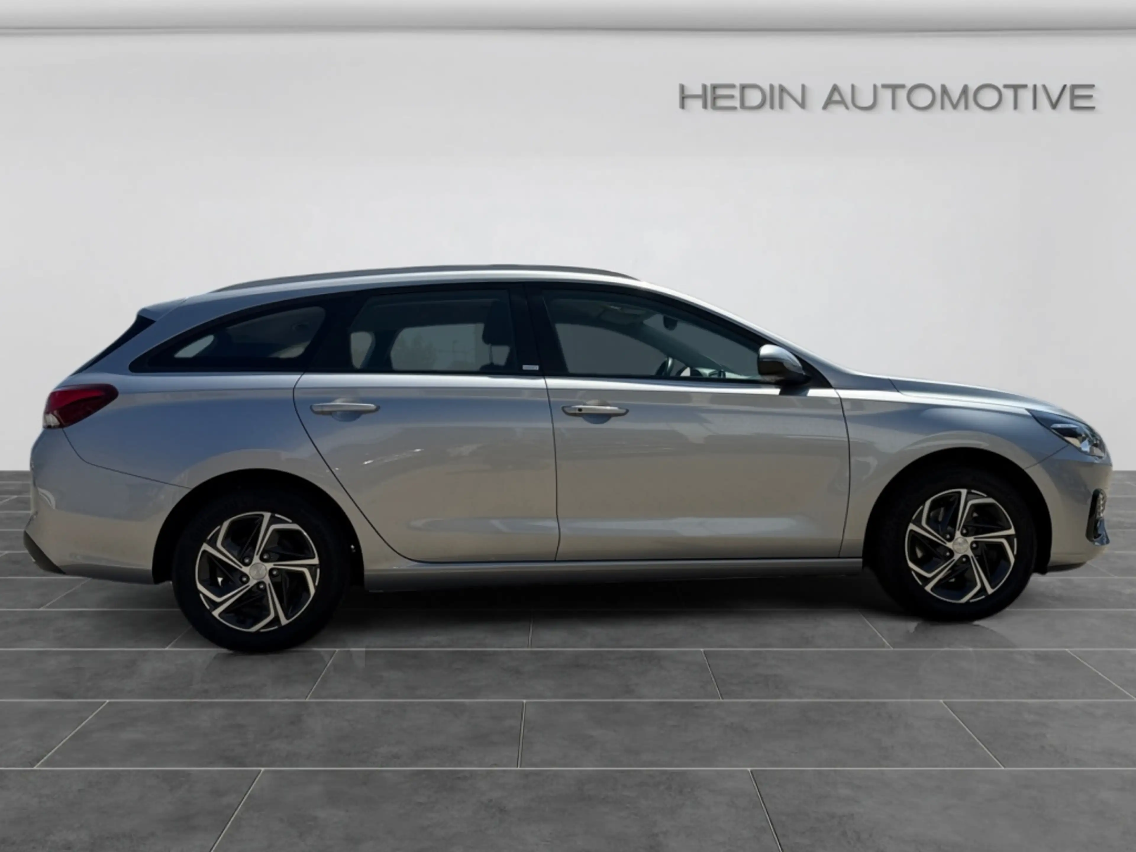 Hyundai i30 1.6 CRDI DCT Trend AUT — photo 7