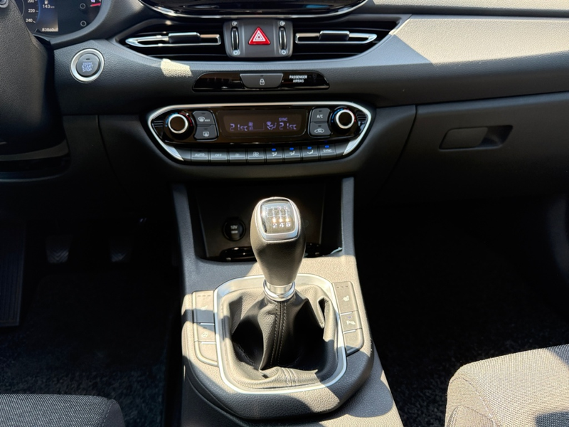 Hyundai i30 1.6 CRDI DCT Trend AUT — photo 12